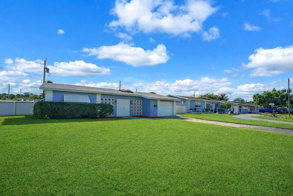 Photo of 7904 Plantation Blvd, Miramar, FL 33023 (MLS # F10542295)