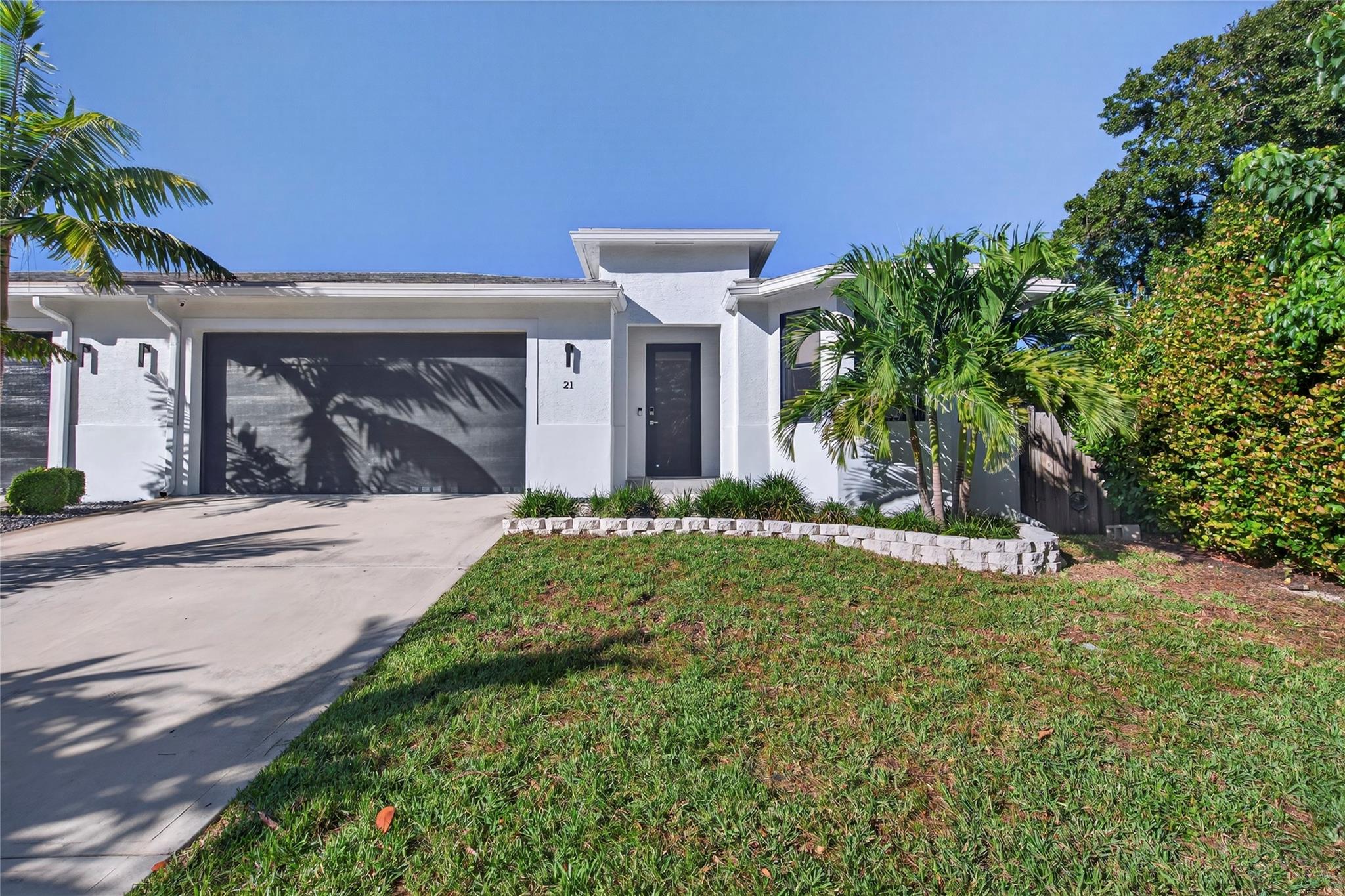 Petite - Residential