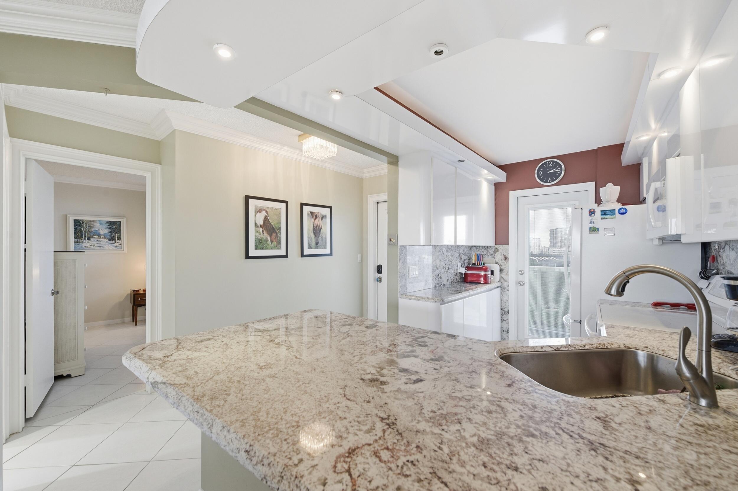 GARDEN-AIRE VILLAGE - Residential