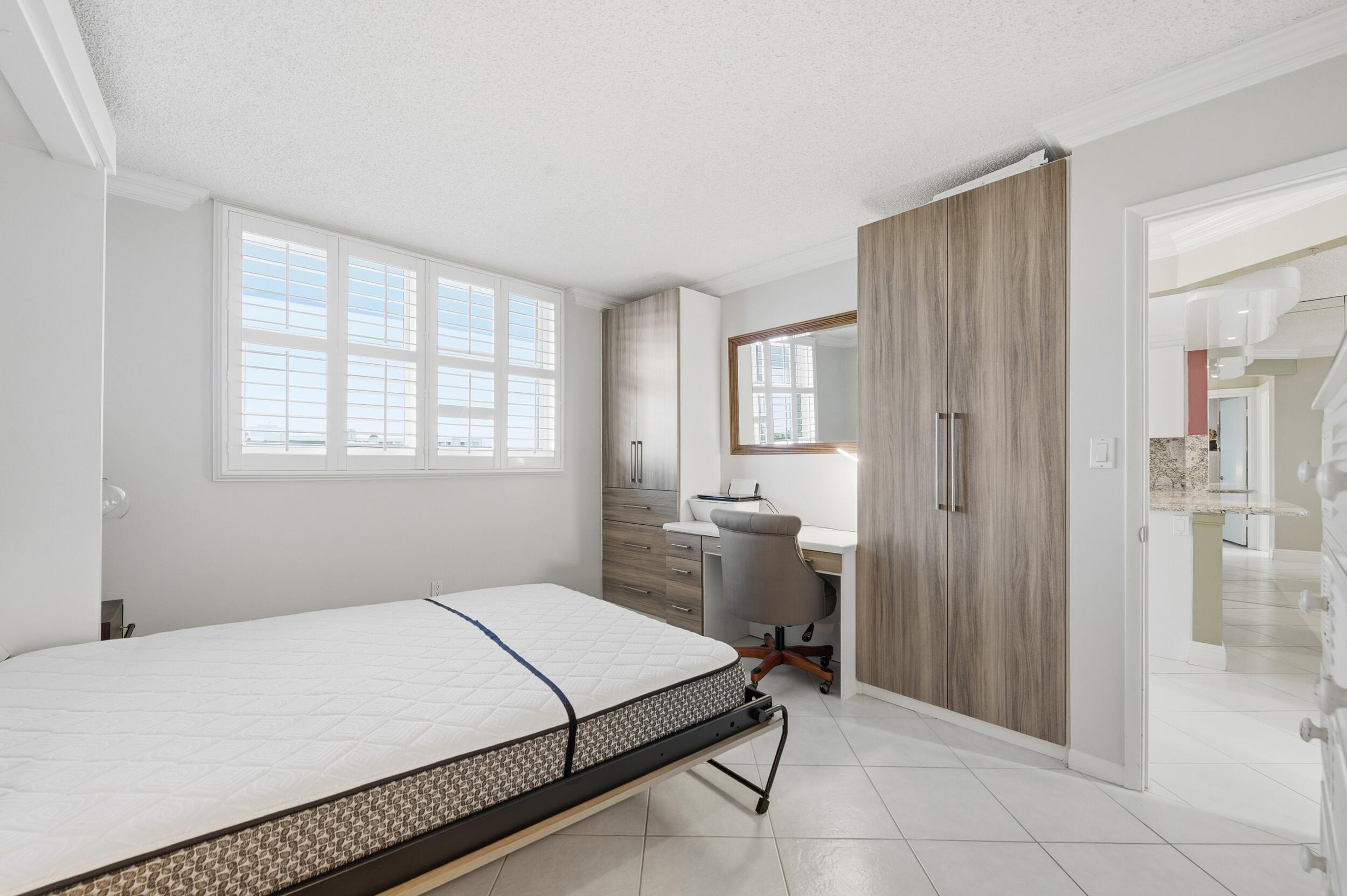 GARDEN-AIRE VILLAGE - Residential