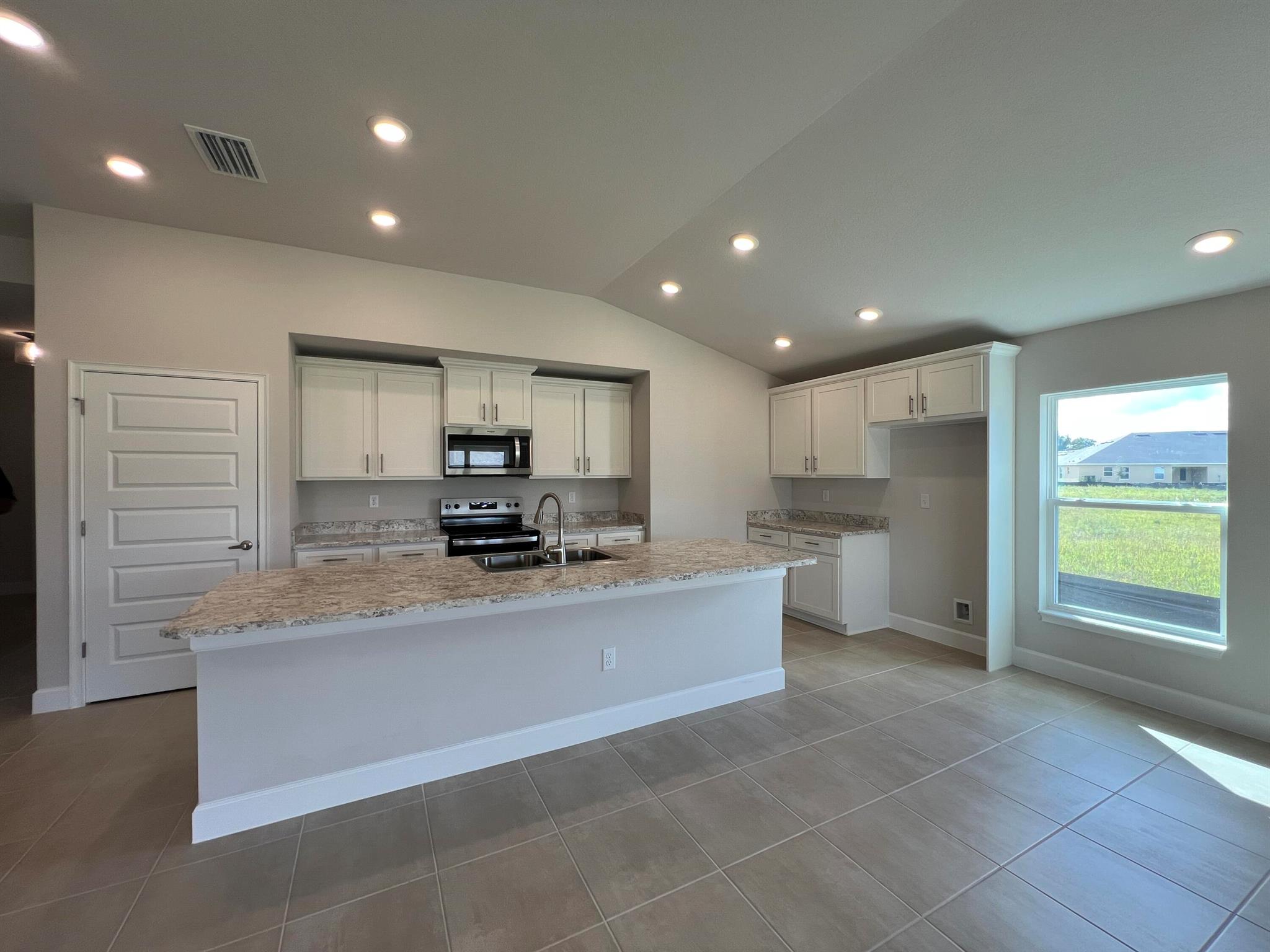 WATERSTONE PHASE FOUR - Residential Lease