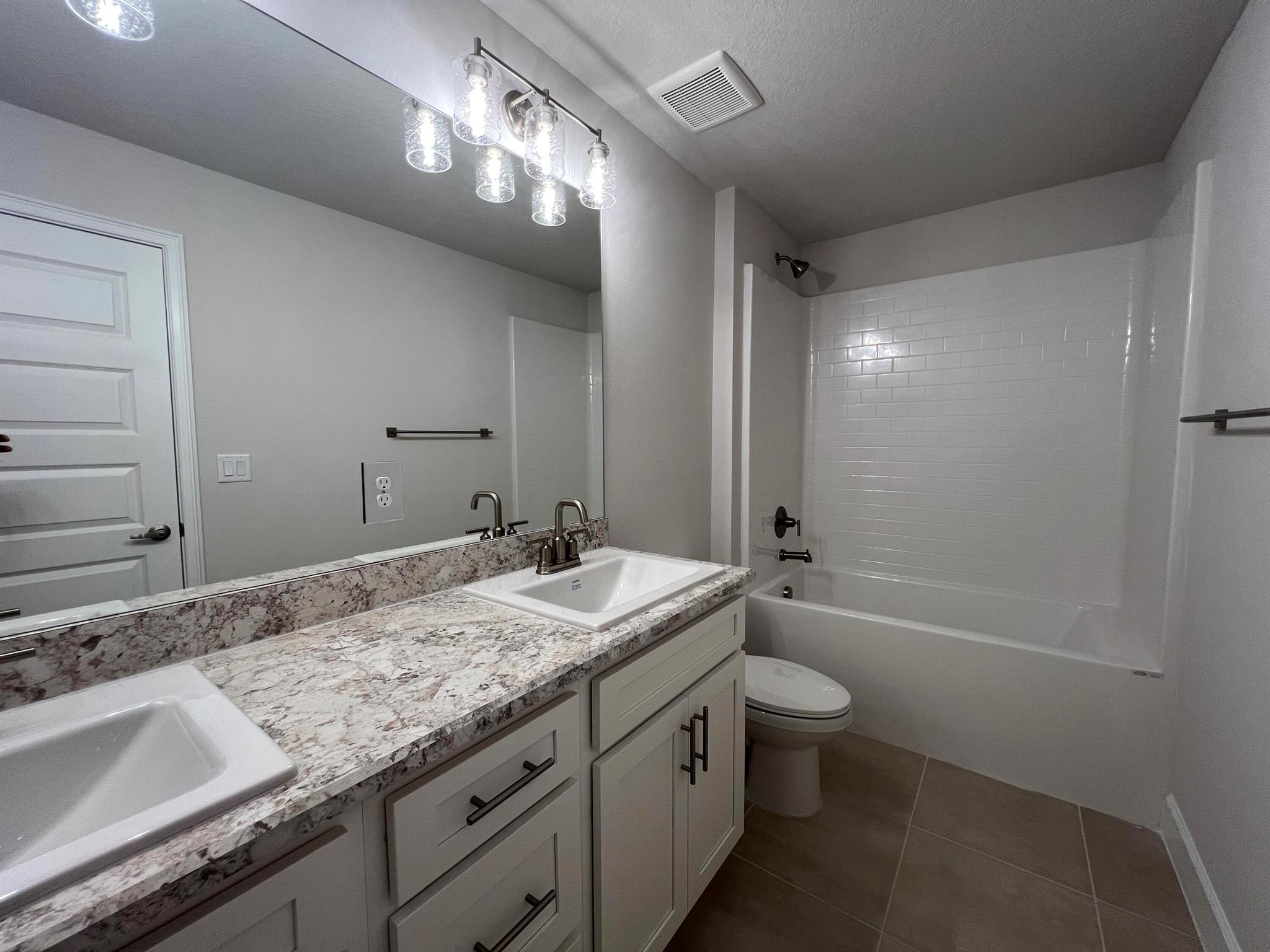 WATERSTONE PHASE FOUR - Residential Lease