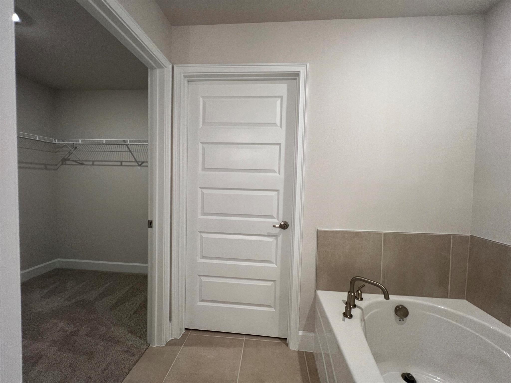 WATERSTONE PHASE FOUR - Residential Lease