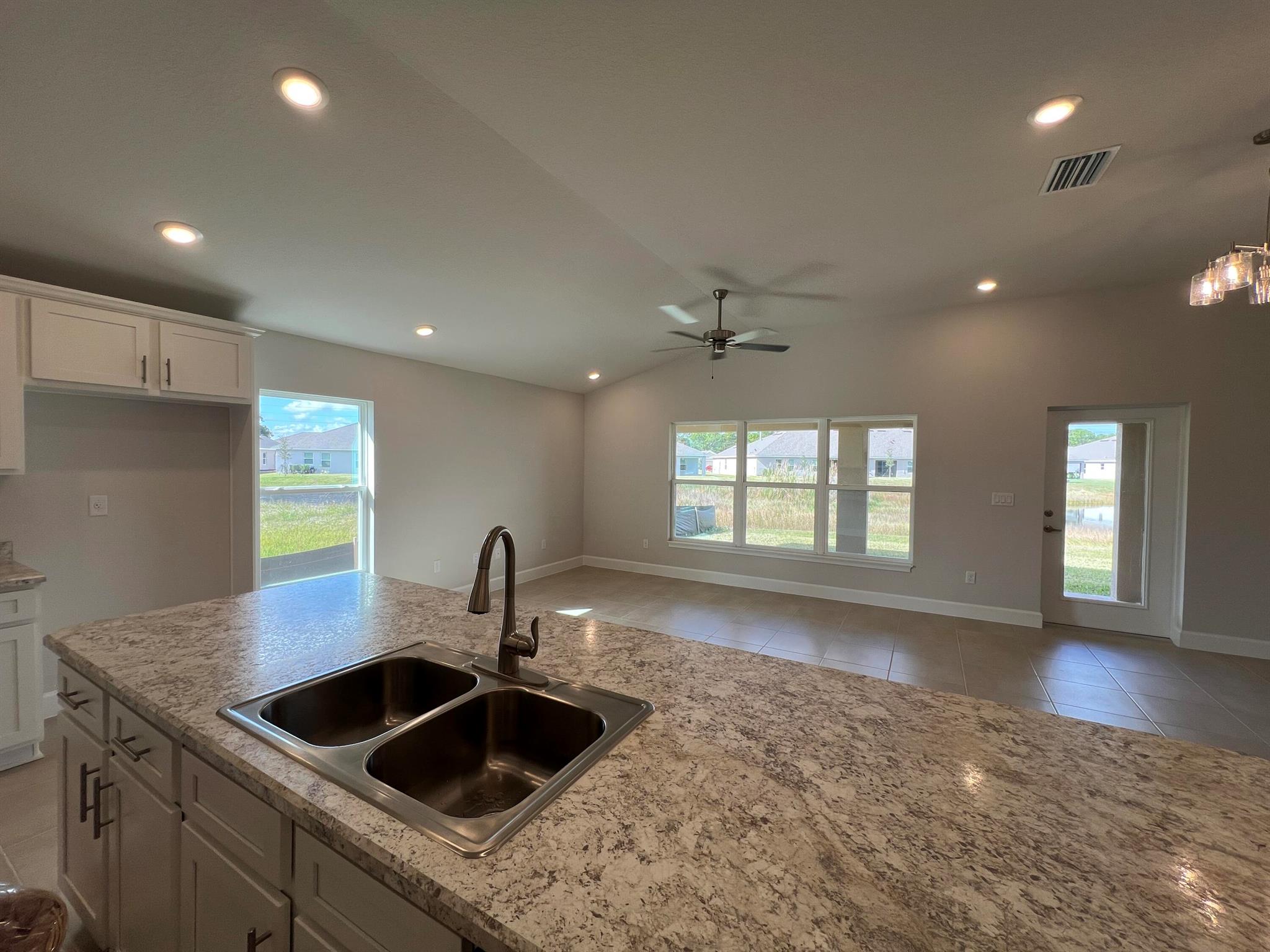 WATERSTONE PHASE FOUR - Residential Lease