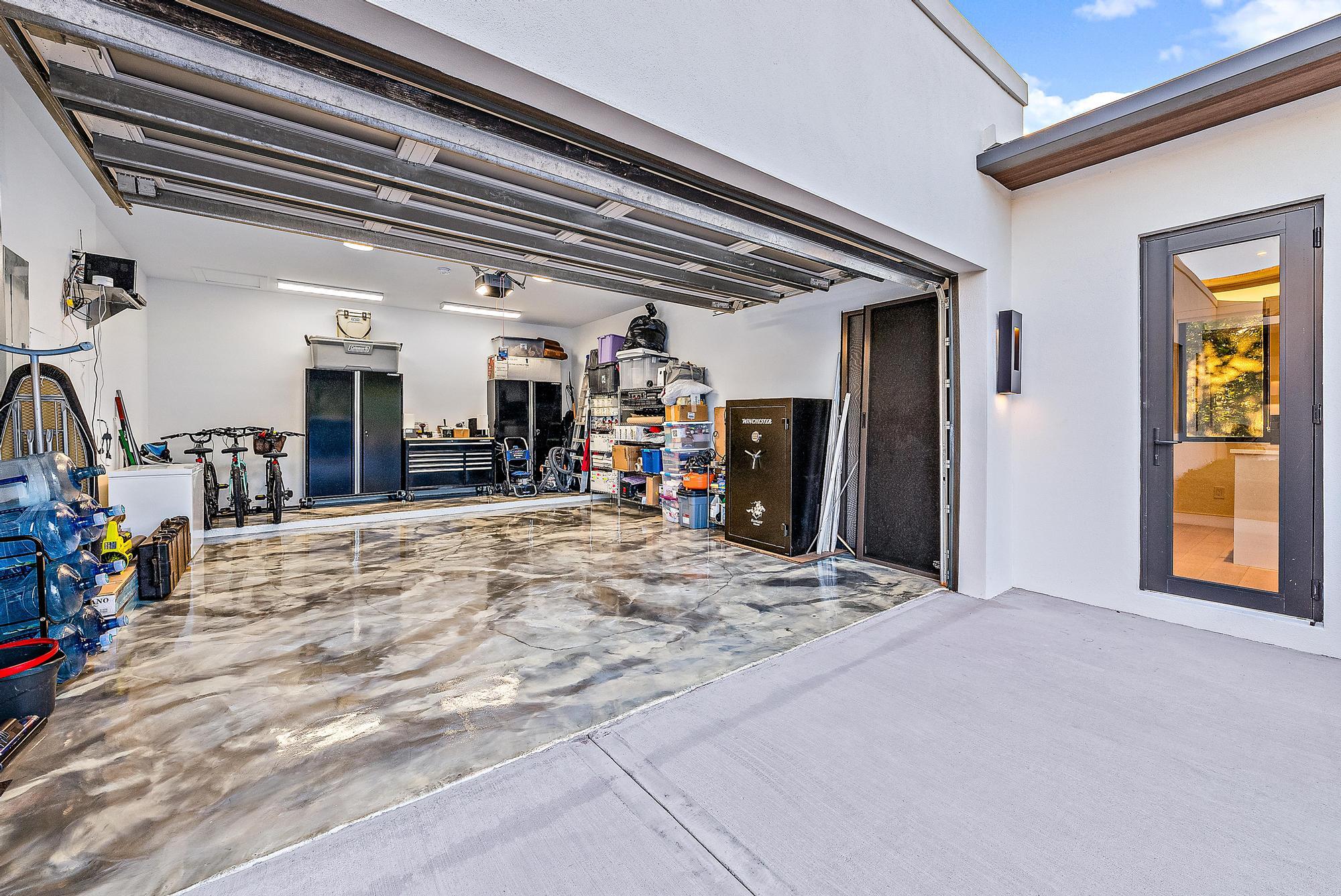 MIRAMAR SHORES - Residential