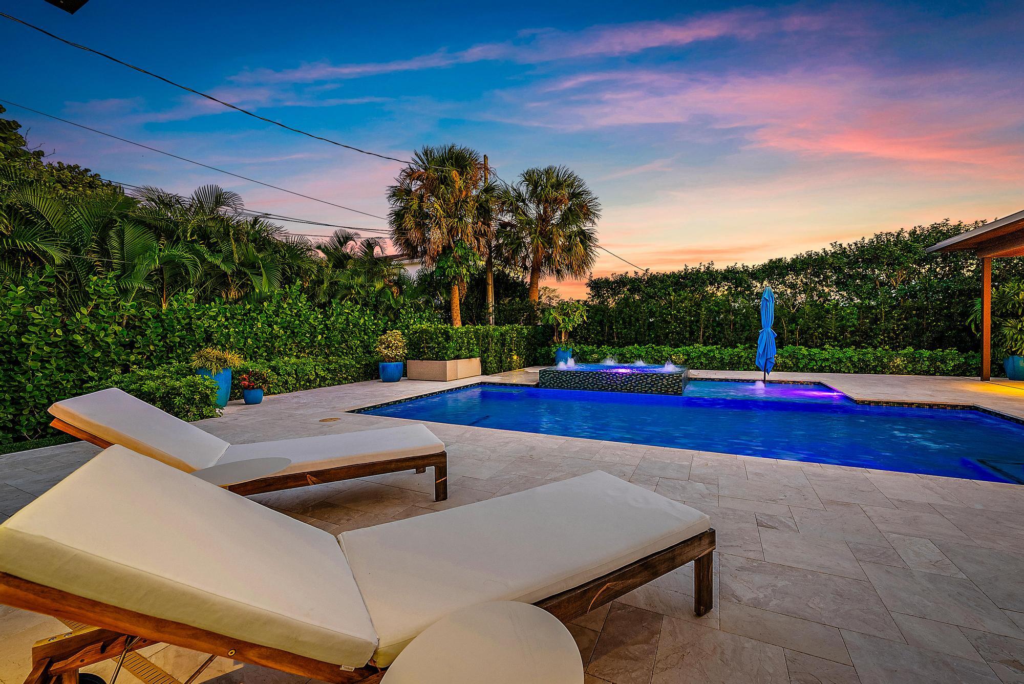 MIRAMAR SHORES - Residential