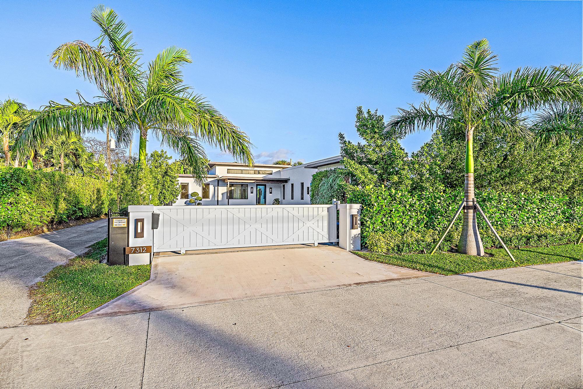 MIRAMAR SHORES - Residential