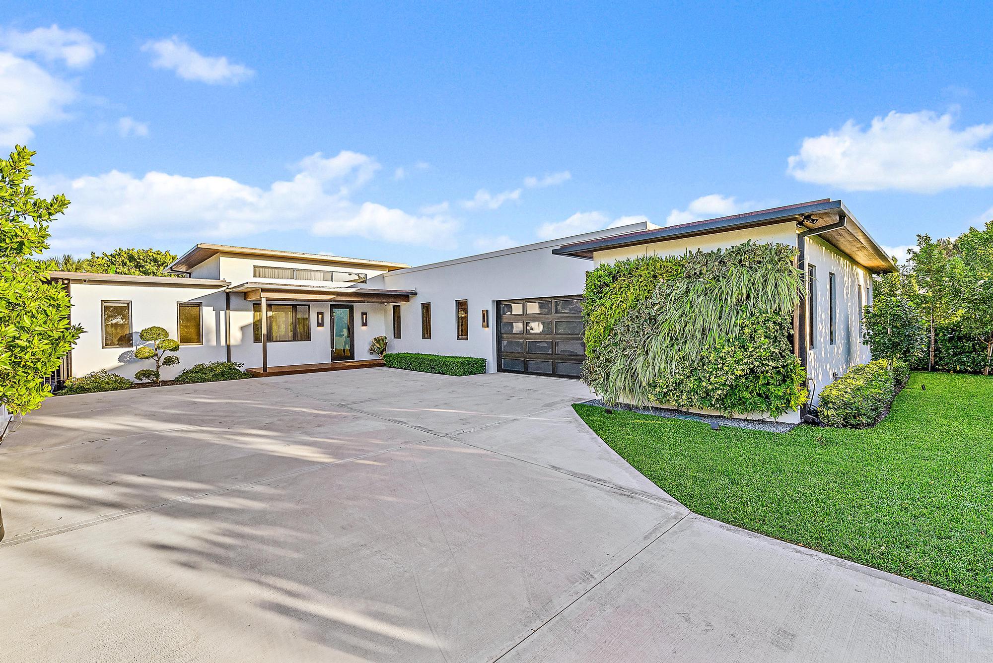 MIRAMAR SHORES - Residential