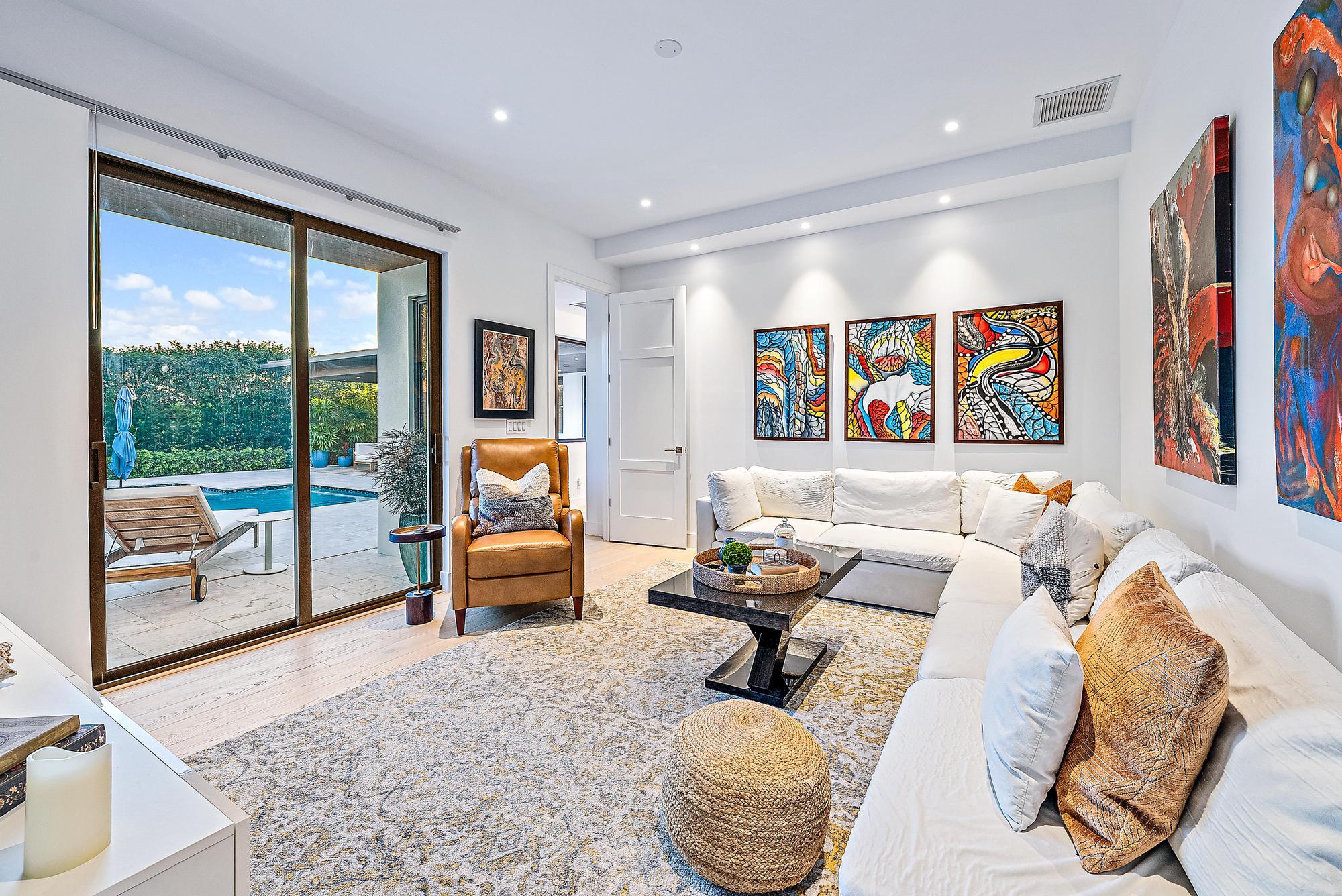 MIRAMAR SHORES - Residential