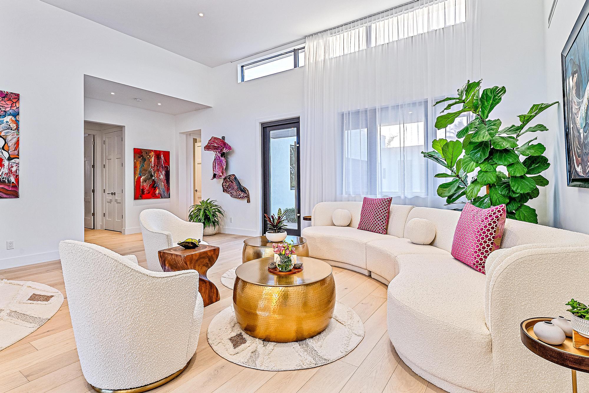 MIRAMAR SHORES - Residential