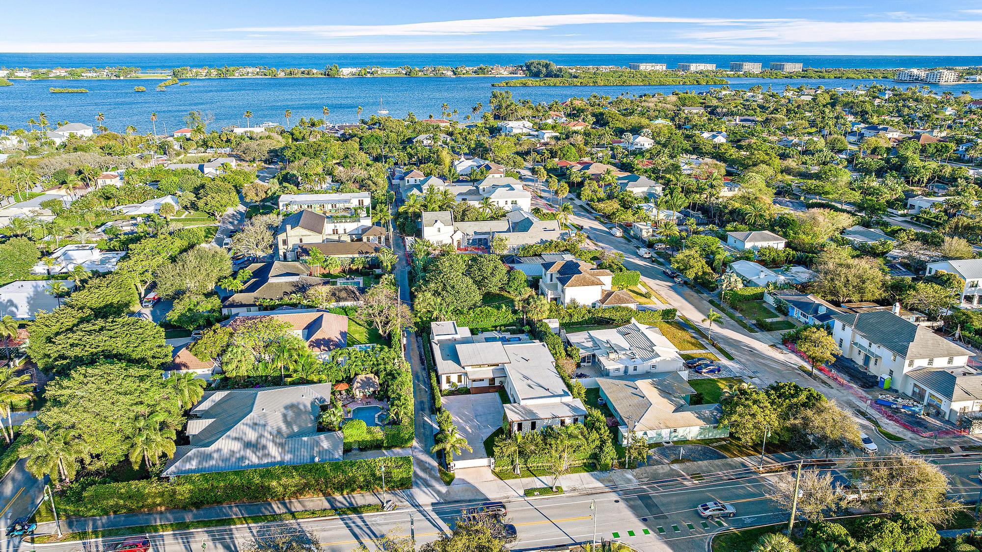 MIRAMAR SHORES - Residential