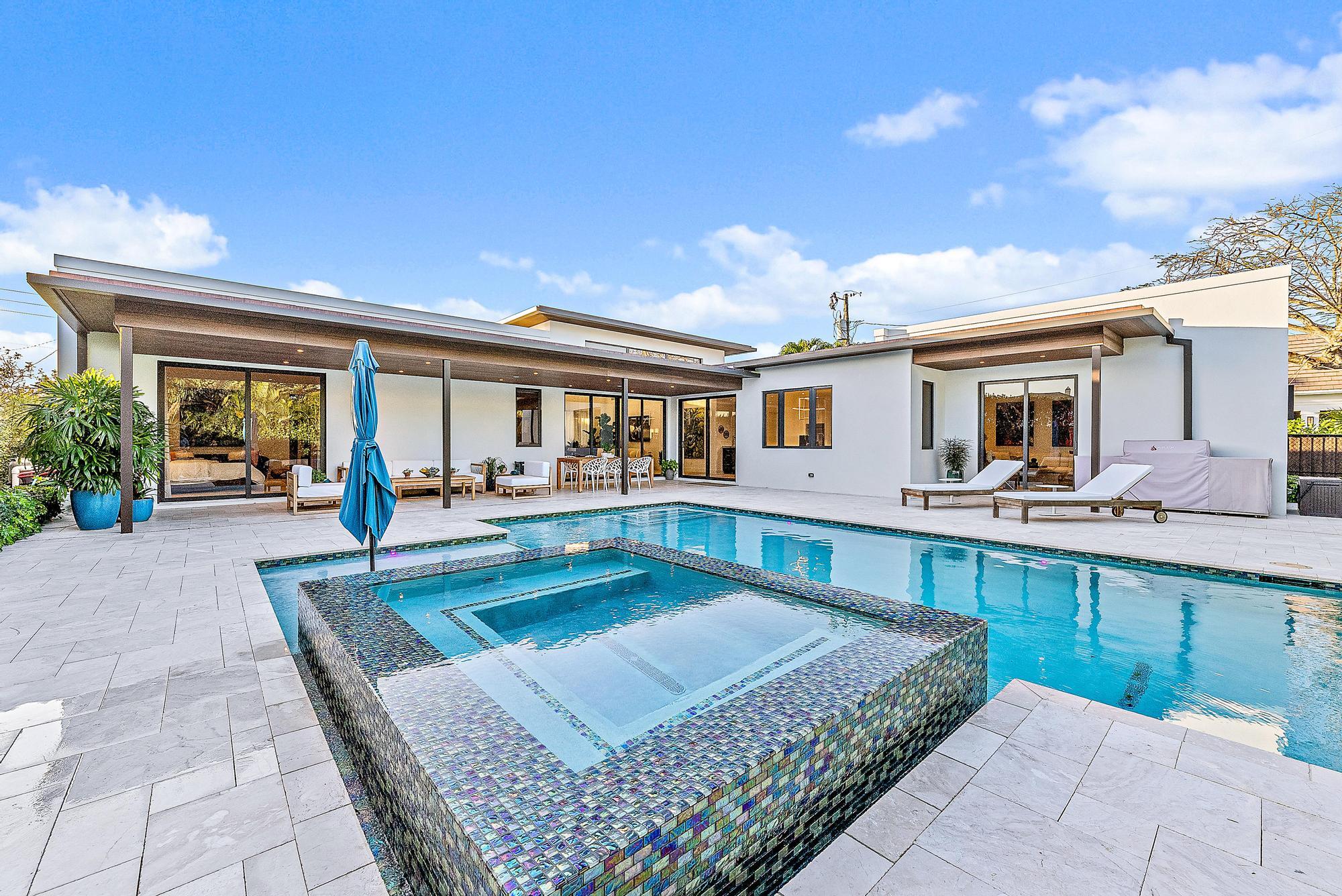 MIRAMAR SHORES - Residential