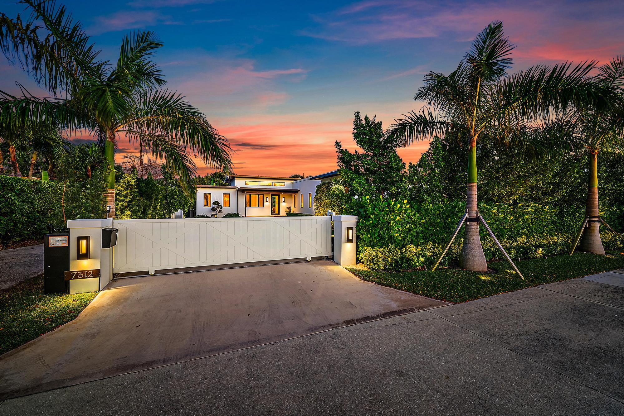 MIRAMAR SHORES - Residential