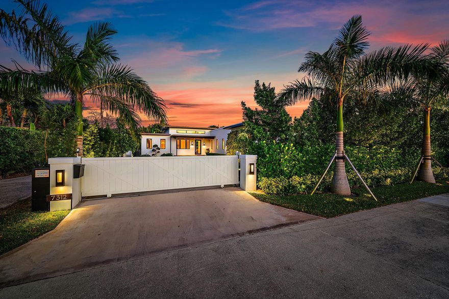 New construction in SoSo on a lushly landscaped & gated oversized lot, >12,600sf. Mid-century modern meets California casual chic, this stunning 1-story 4 bedroom/5 bath home features high quality finishes throughout including Lutron lighting system, full house generator, all impact openings, wood floors, lavish master suite, gourmet kitchen (custom cabinets, refrigeration columns, gas stove, coffee station, quartzite counters) separate guest cottage, 2 motorized privacy gates and resort style outdoor living with a gorgeous heated pool/spa, grill and 500 sf of covered loggia for entertaining. Enjoy high ceilings, solid construction and a floor plan which lets the outdoor experience in from all the main rooms. Minutes to restaurants, shopping, Palm Beach, airport, golf, tennis and beaches.