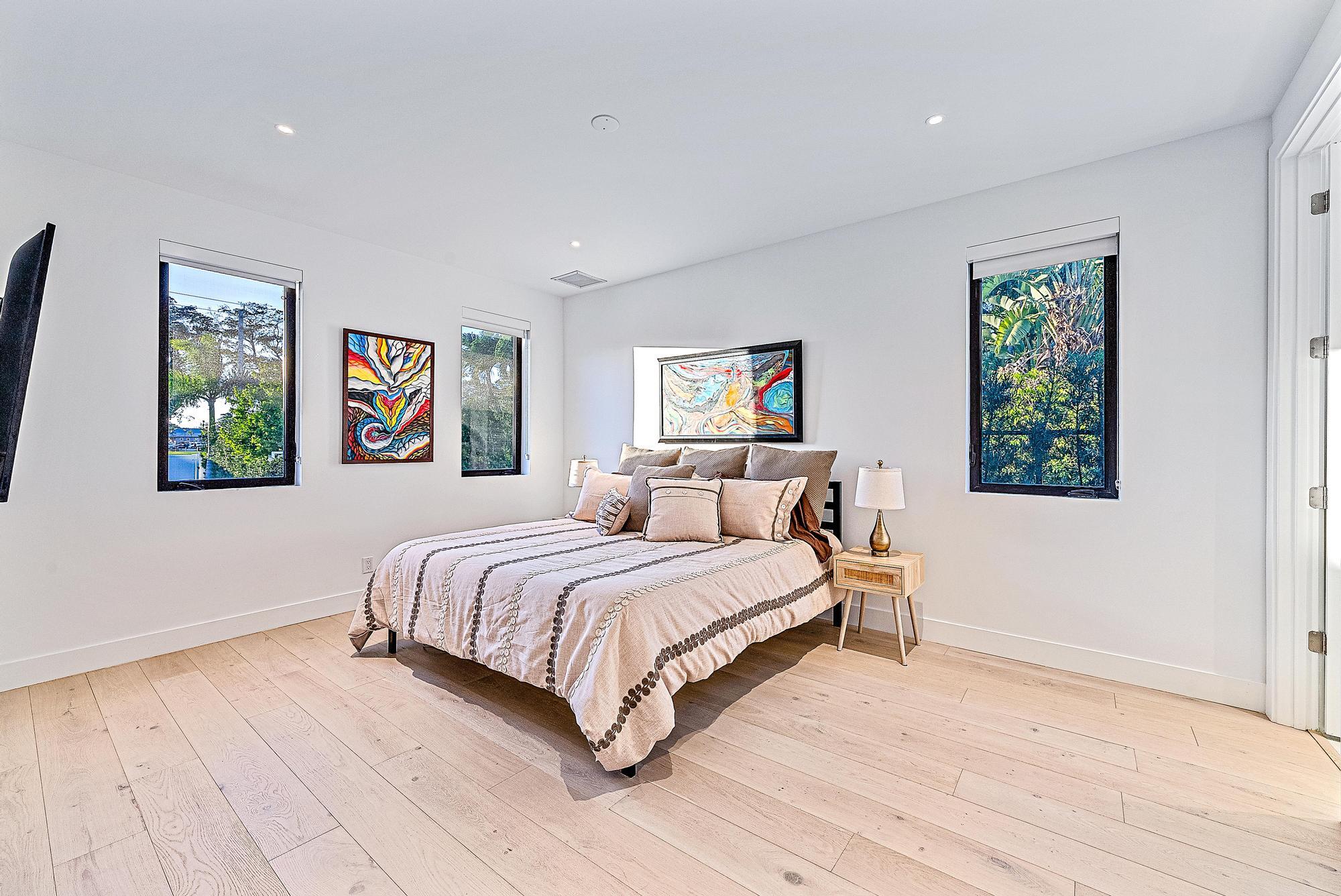 MIRAMAR SHORES - Residential