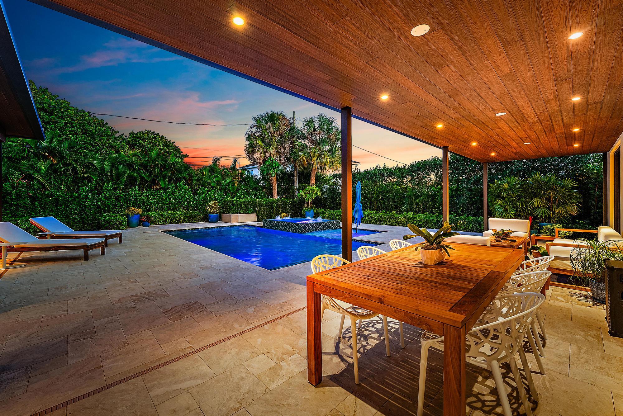 MIRAMAR SHORES - Residential