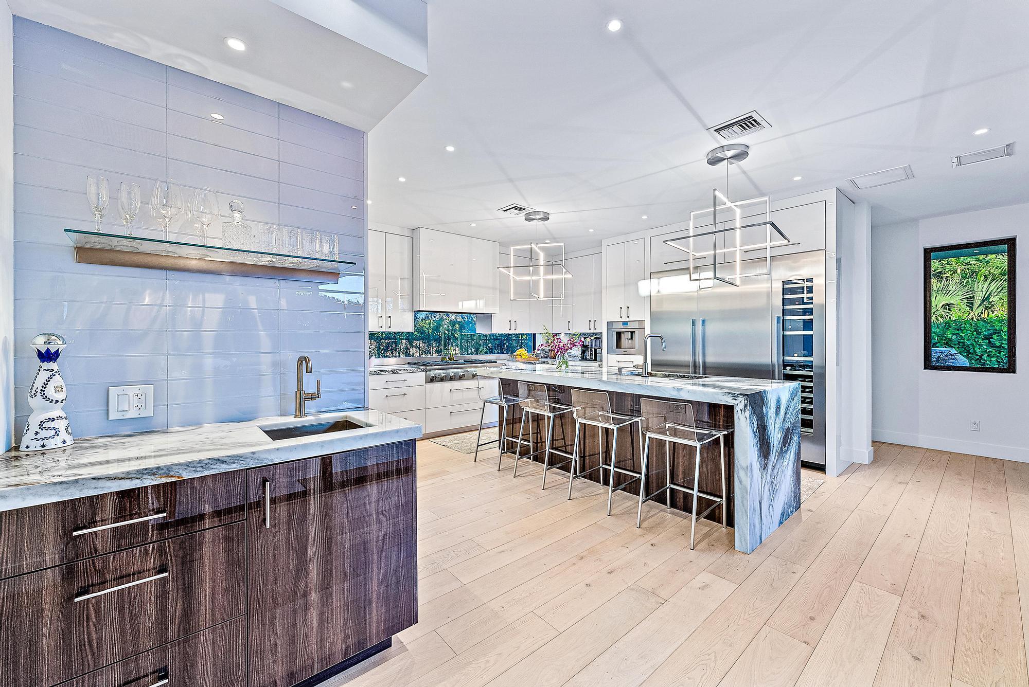 MIRAMAR SHORES - Residential