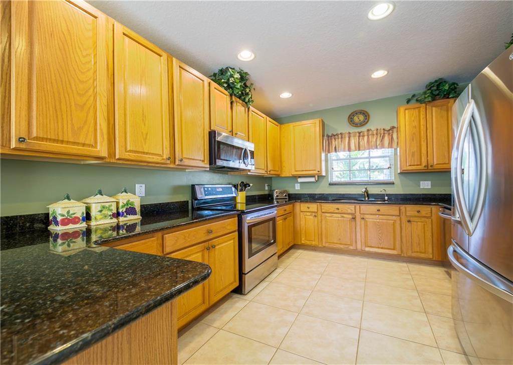 Vizcaya / Lakeview West - Residential