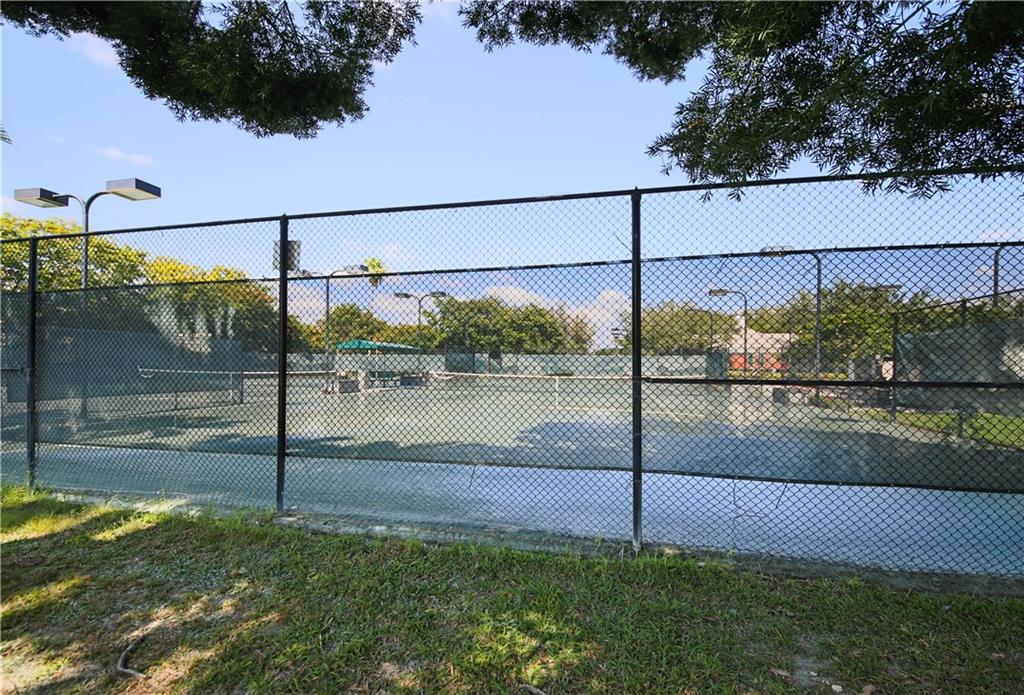 Vizcaya / Lakeview West - Residential