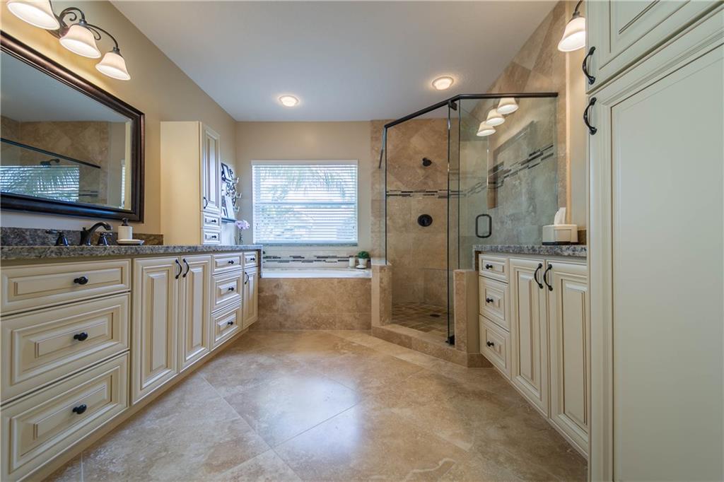 Vizcaya / Lakeview West - Residential