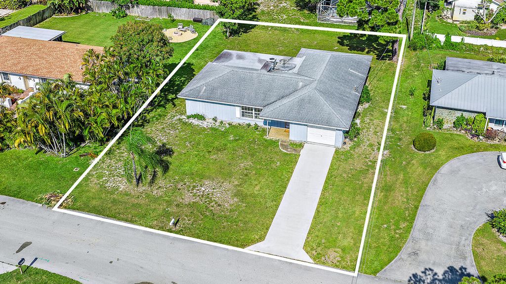 Photo of 19359 Gulfstream Drive Dr, Tequesta, FL 33469 (MLS # R10817209)