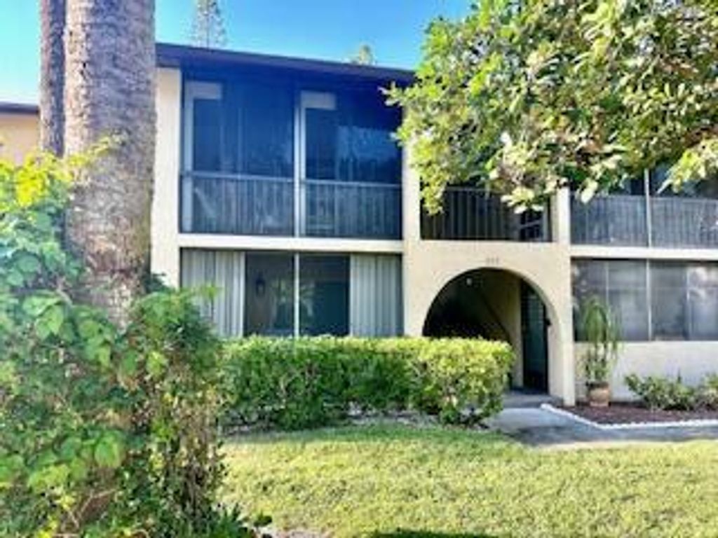 Photo of 313 Pine Ridge Circle #C-2, Greenacres, FL 33463 (MLS # R10935080)