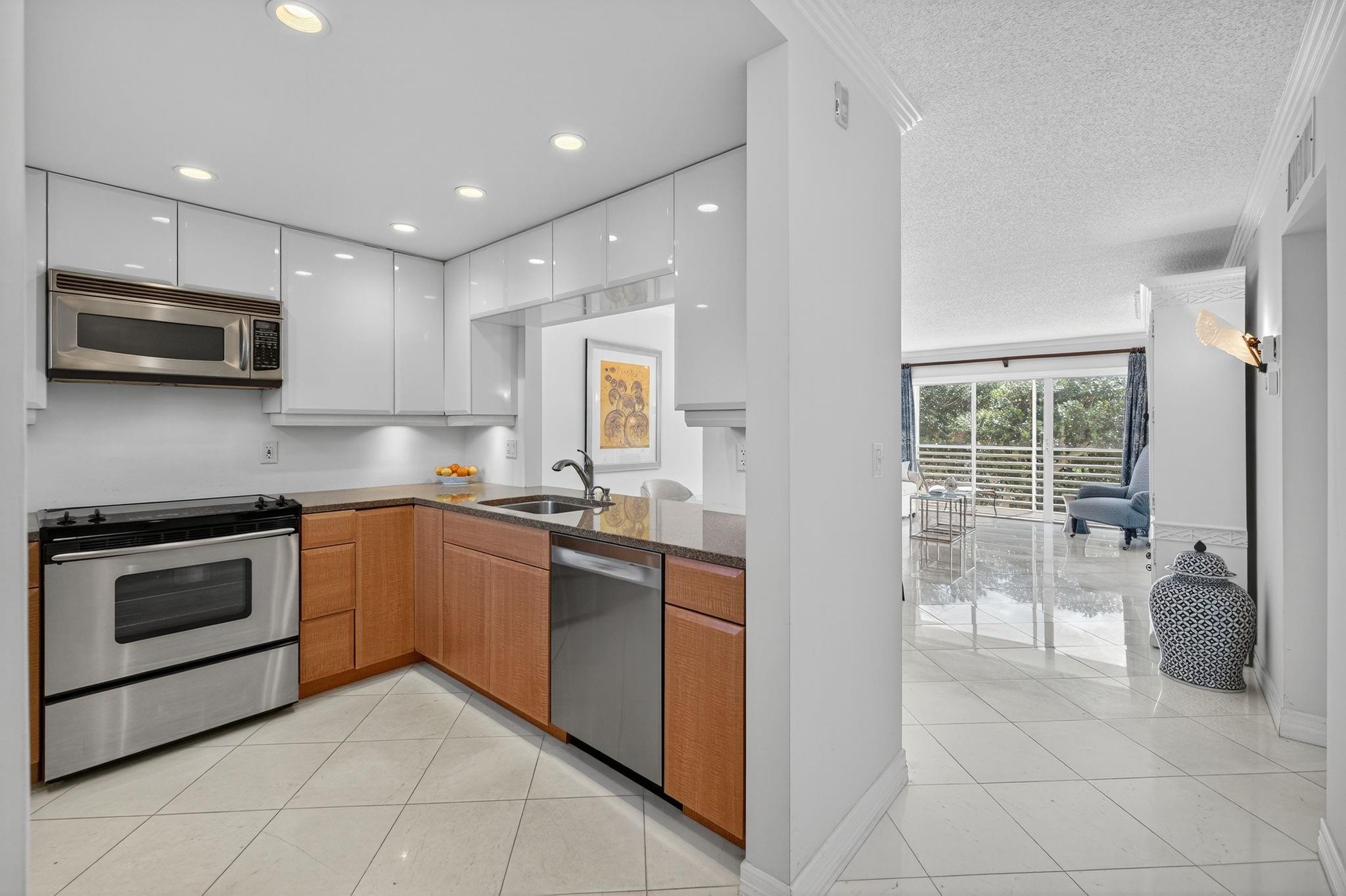 Gardens By The Sea South - Residential