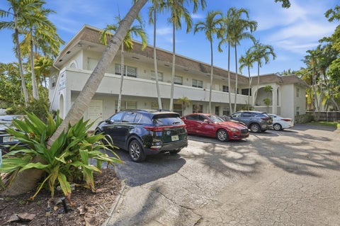 Photo of 3421 NE 15th Avenue #9, Oakland Park, FL 33334 (MLS # B26079319)