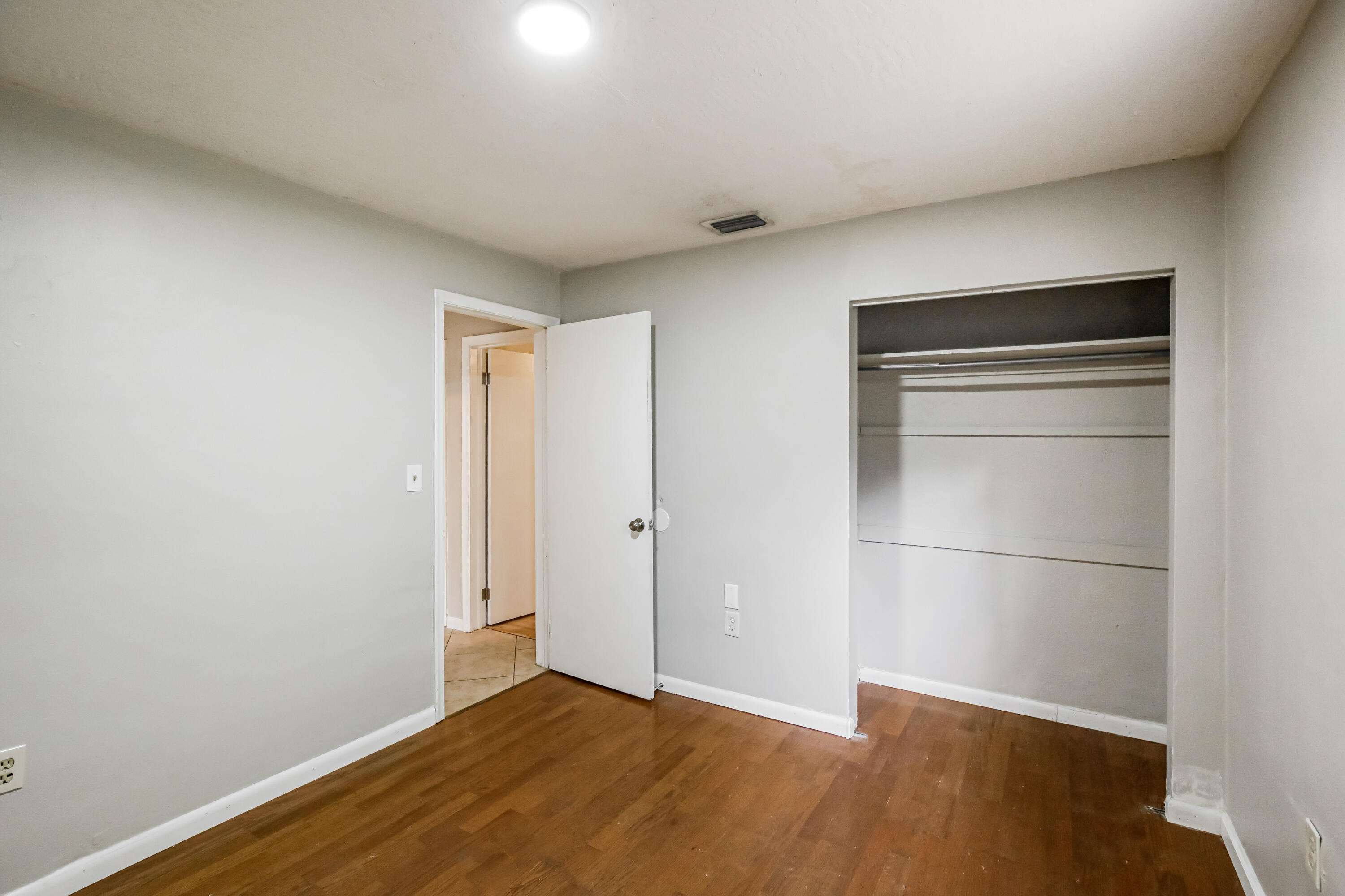 KNOLLS 1ST SECTION - Residential