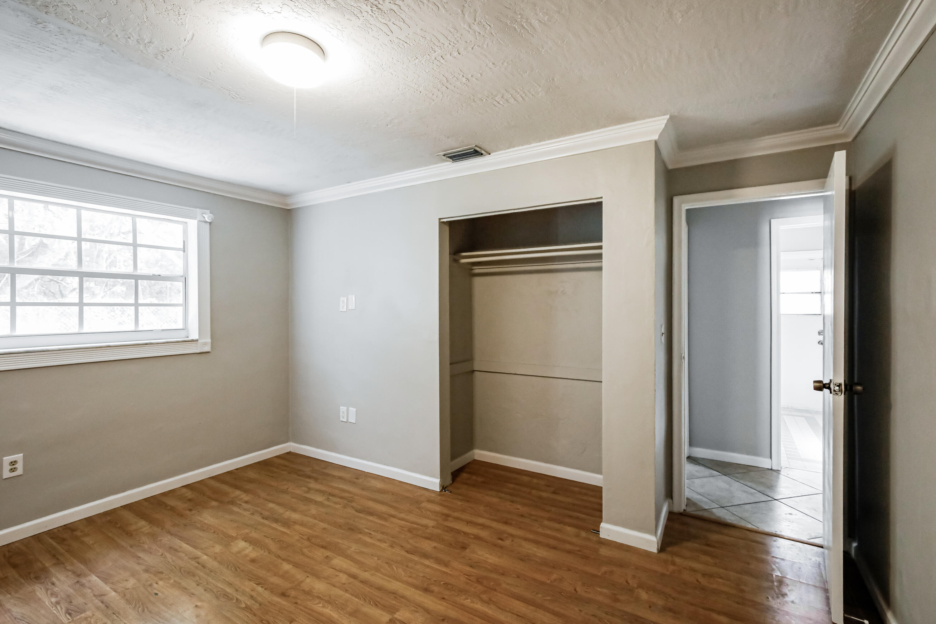 KNOLLS 1ST SECTION - Residential