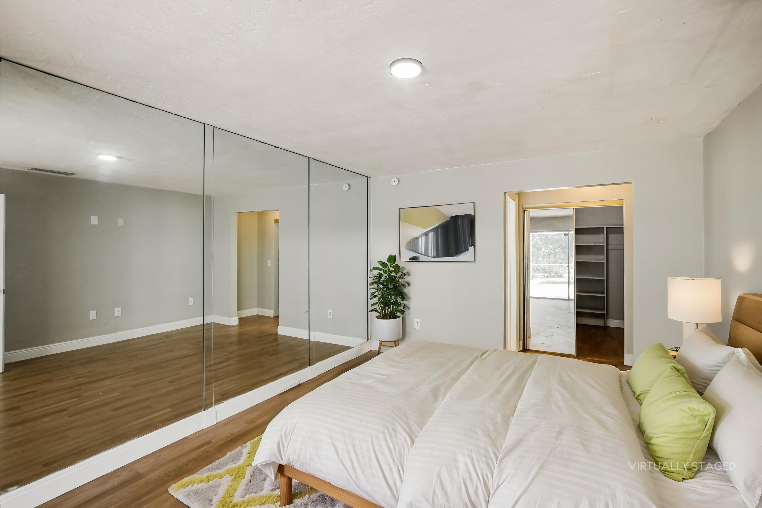 KNOLLS 1ST SECTION - Residential