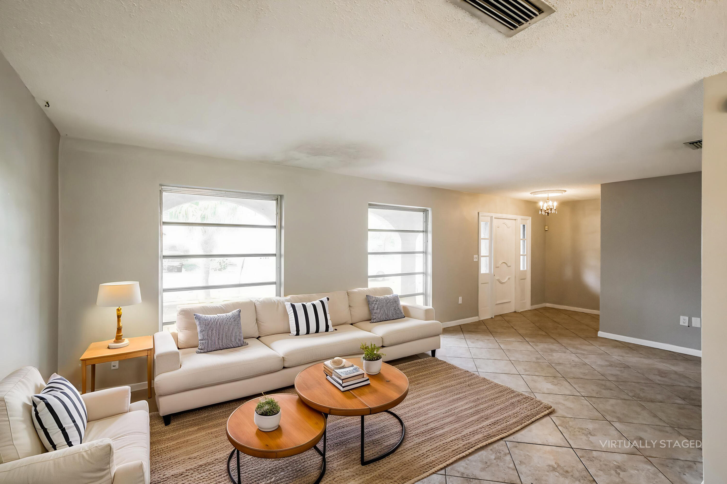 KNOLLS 1ST SECTION - Residential