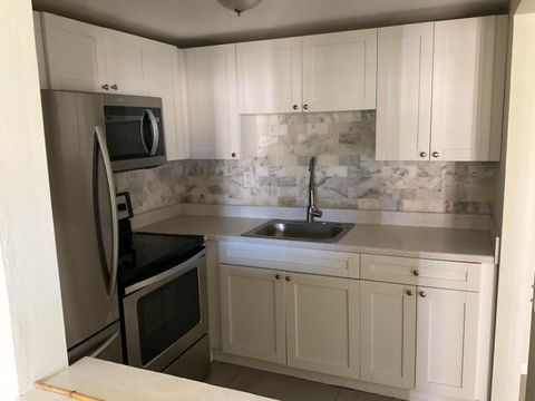 80 Bedford D West Palm Beach FL 33417