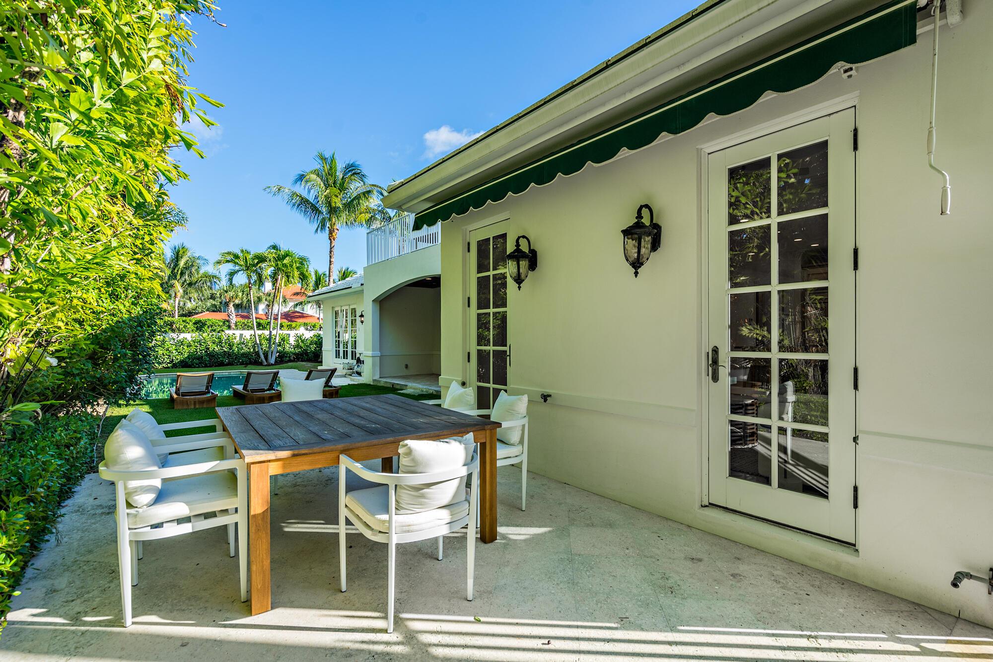 EL ENCANTO IN - Residential Lease