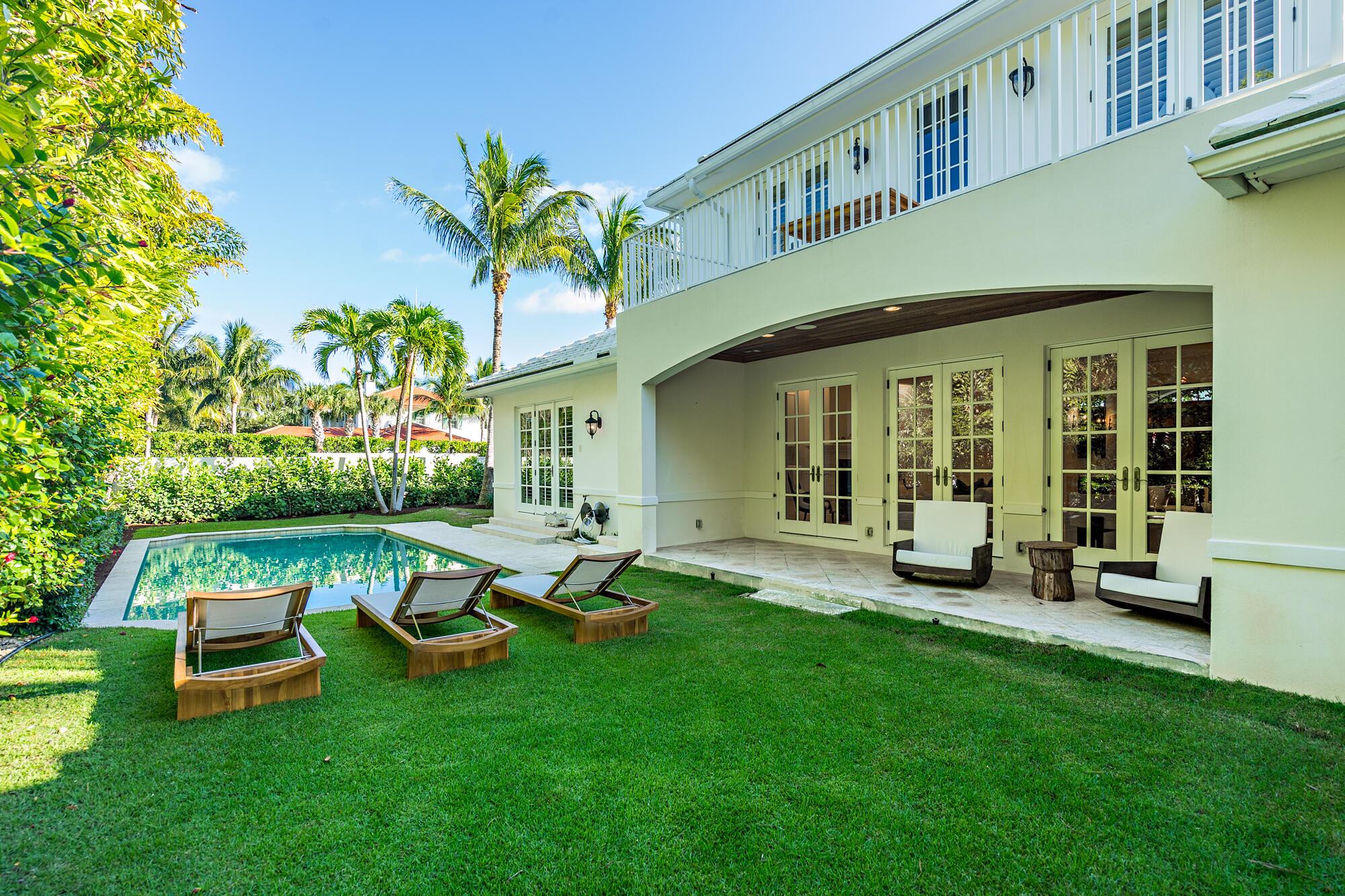 EL ENCANTO IN - Residential Lease