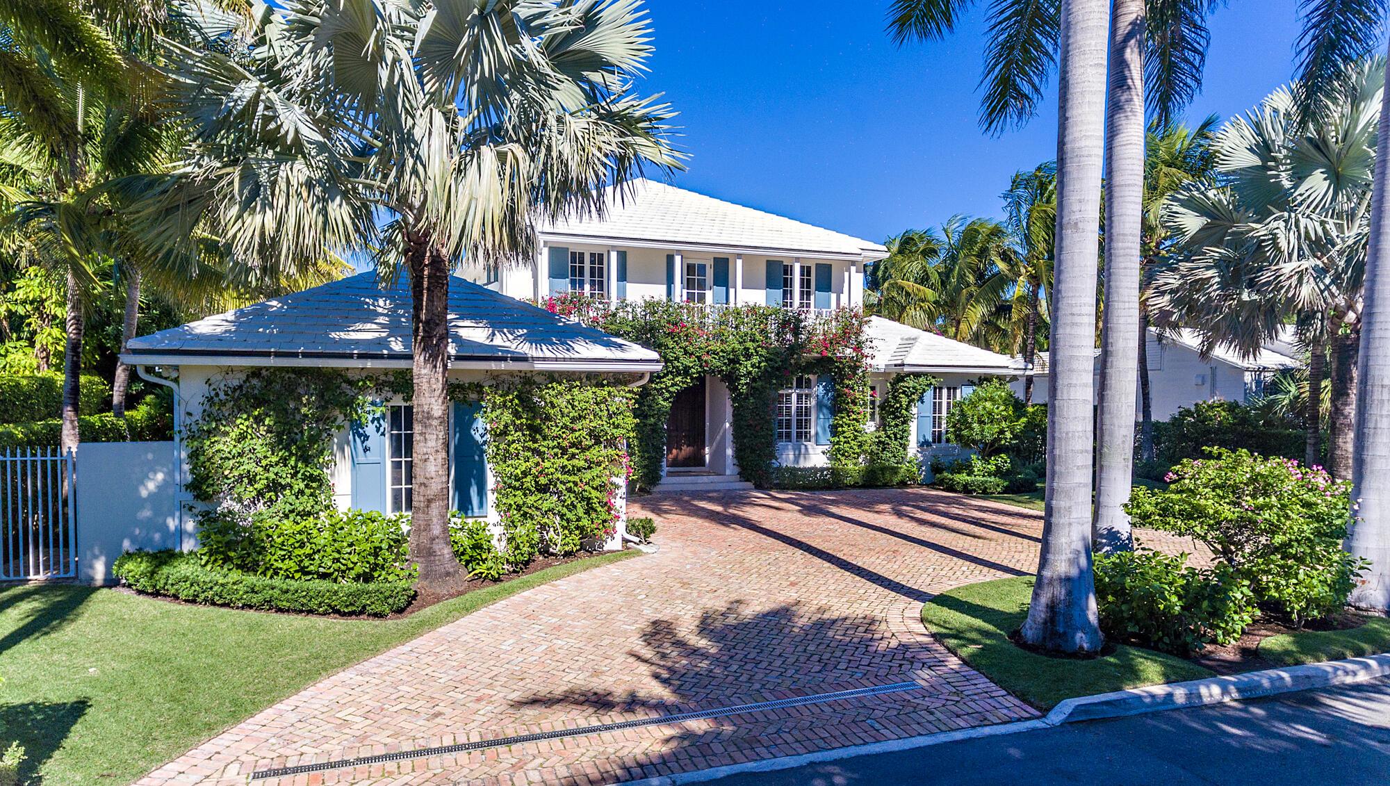 EL ENCANTO IN - Residential Lease