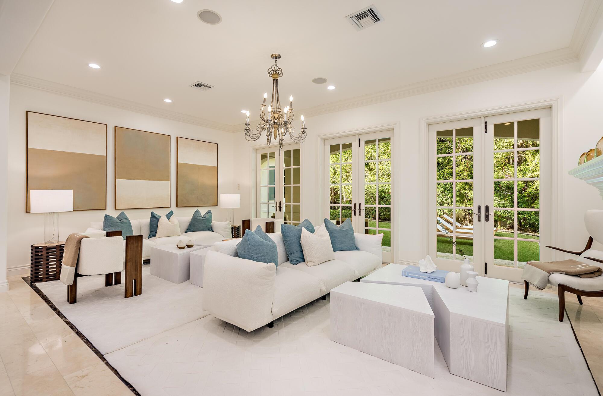 EL ENCANTO IN - Residential Lease