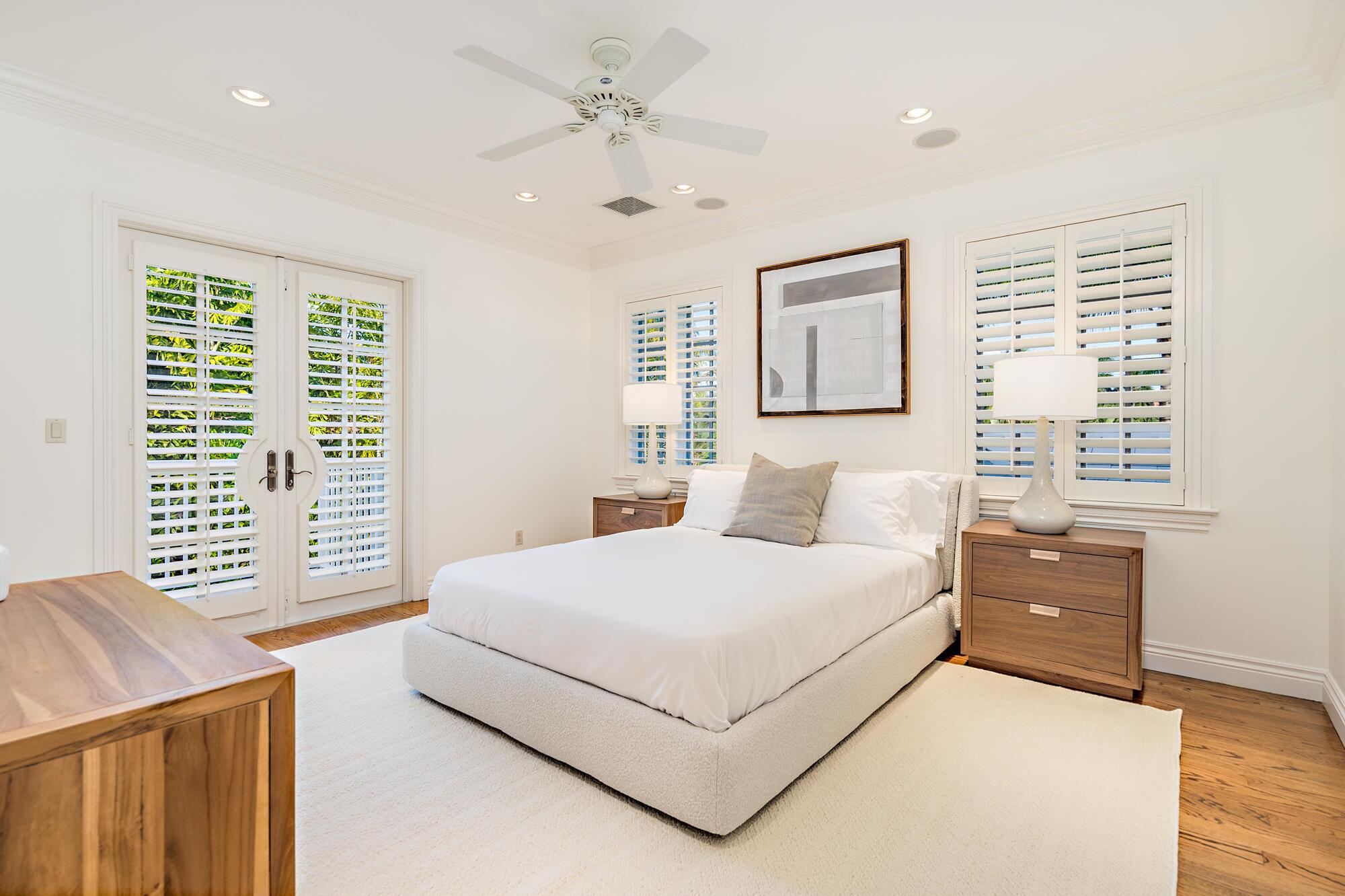 EL ENCANTO IN - Residential Lease