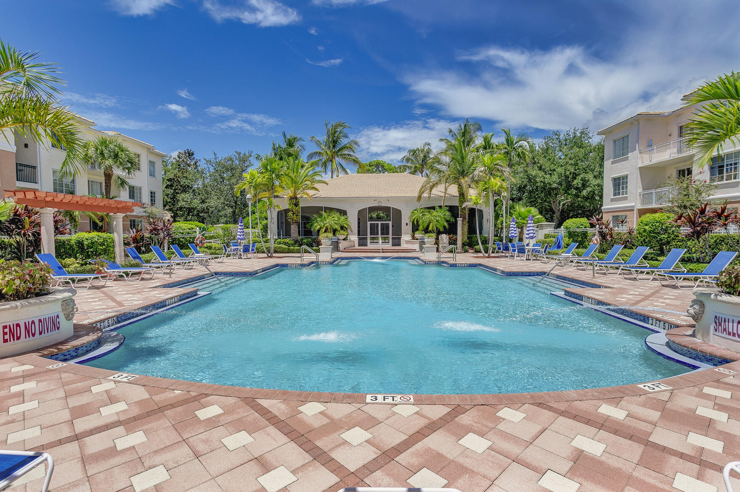 FIORE AT THE GARDENS CONDO - Residential Lease
