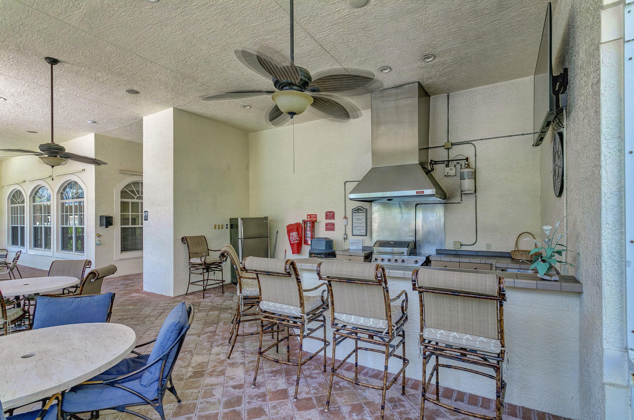 FIORE AT THE GARDENS CONDO - Residential Lease
