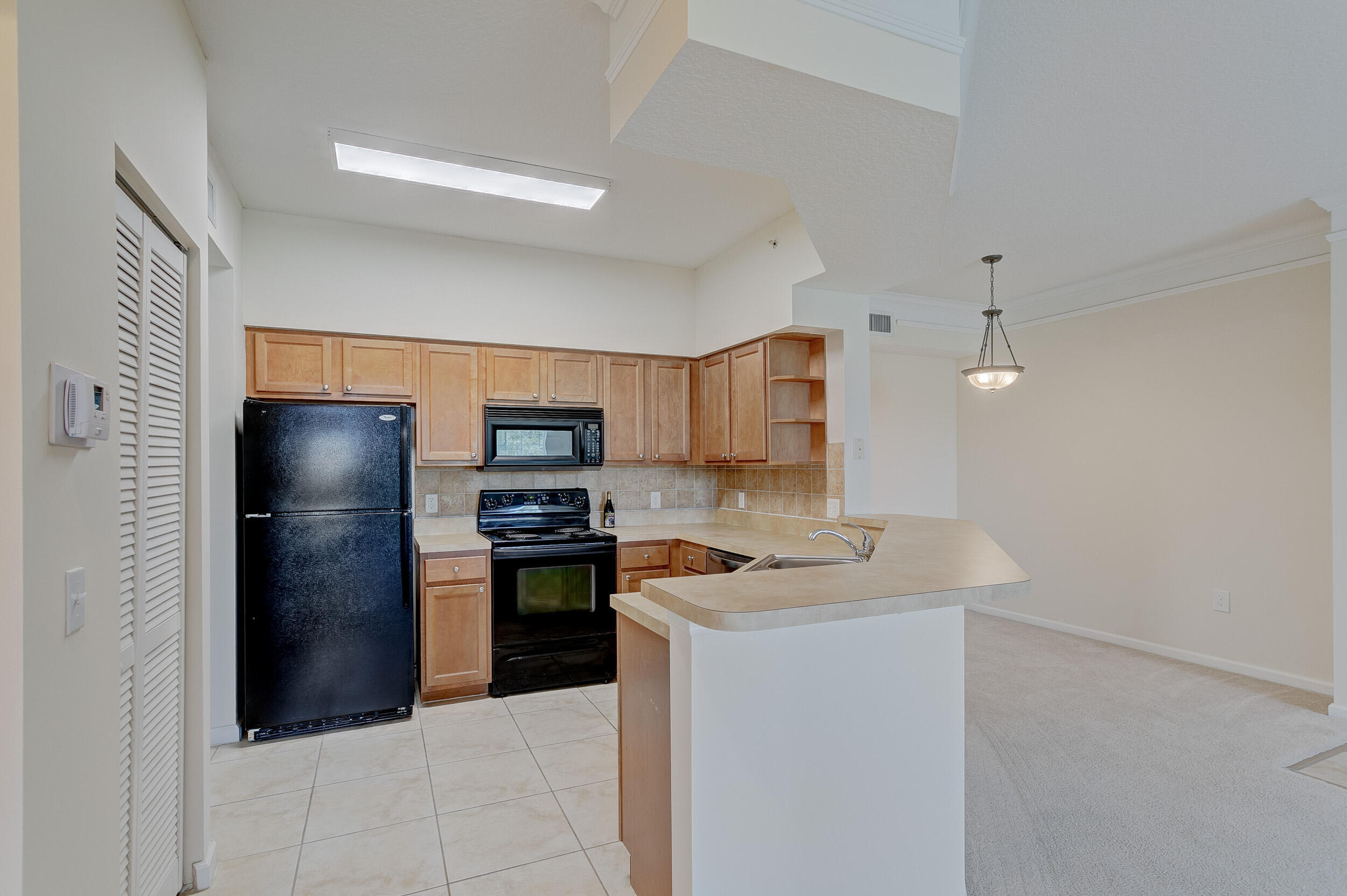 FIORE AT THE GARDENS CONDO - Residential Lease