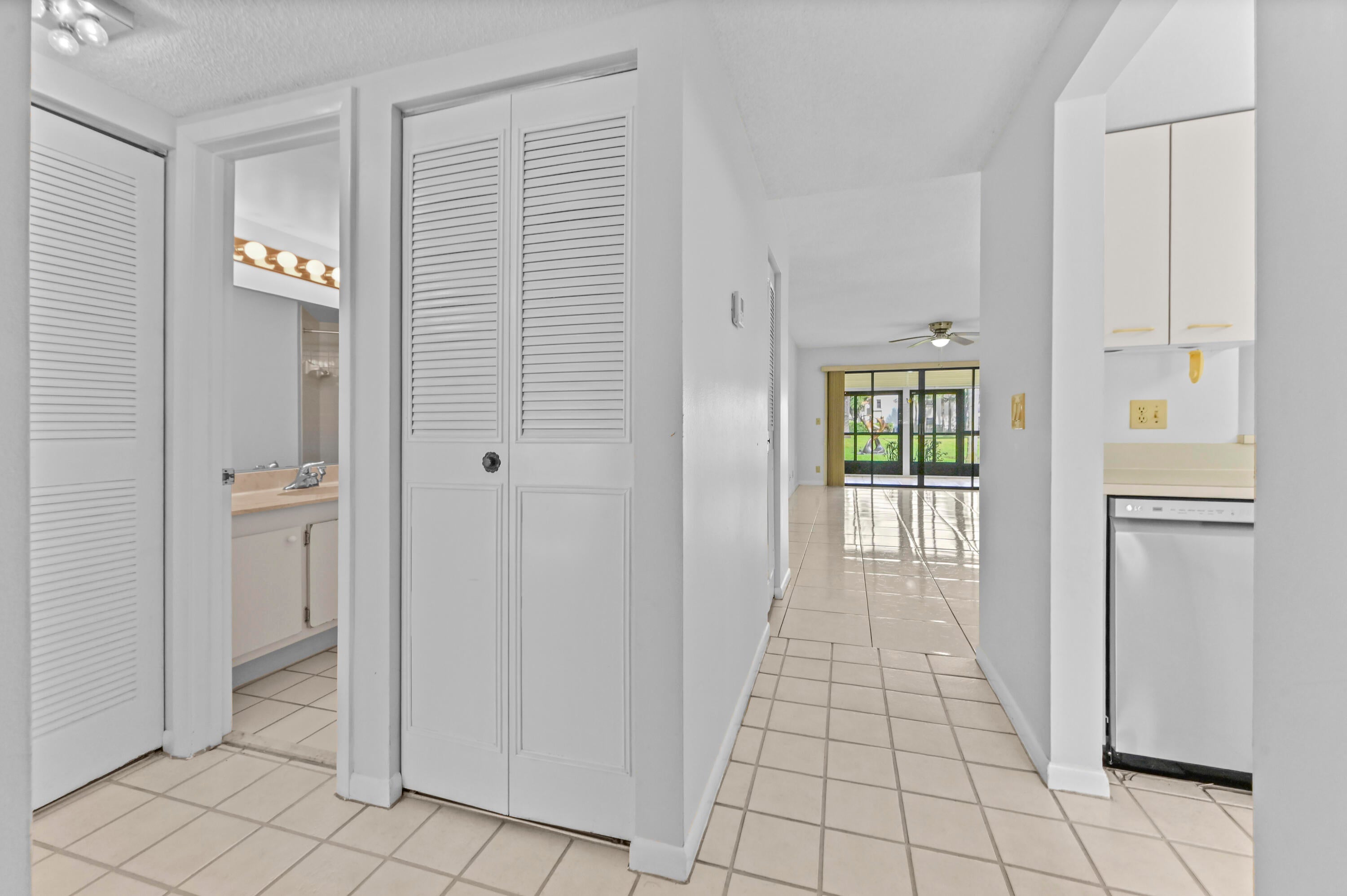 3385 Lucerne Park Drive