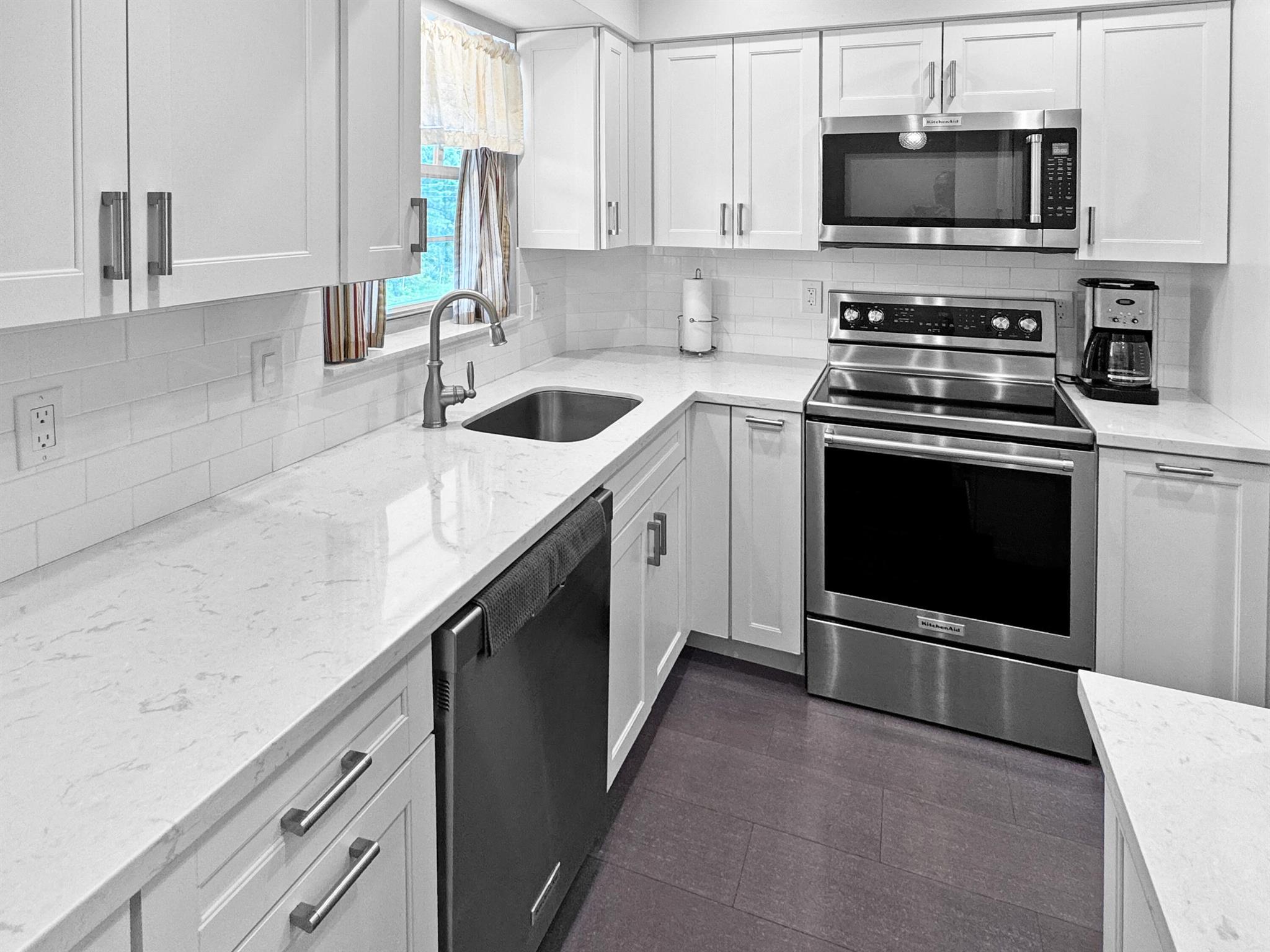 18081 SE Country Club Drive 30-300