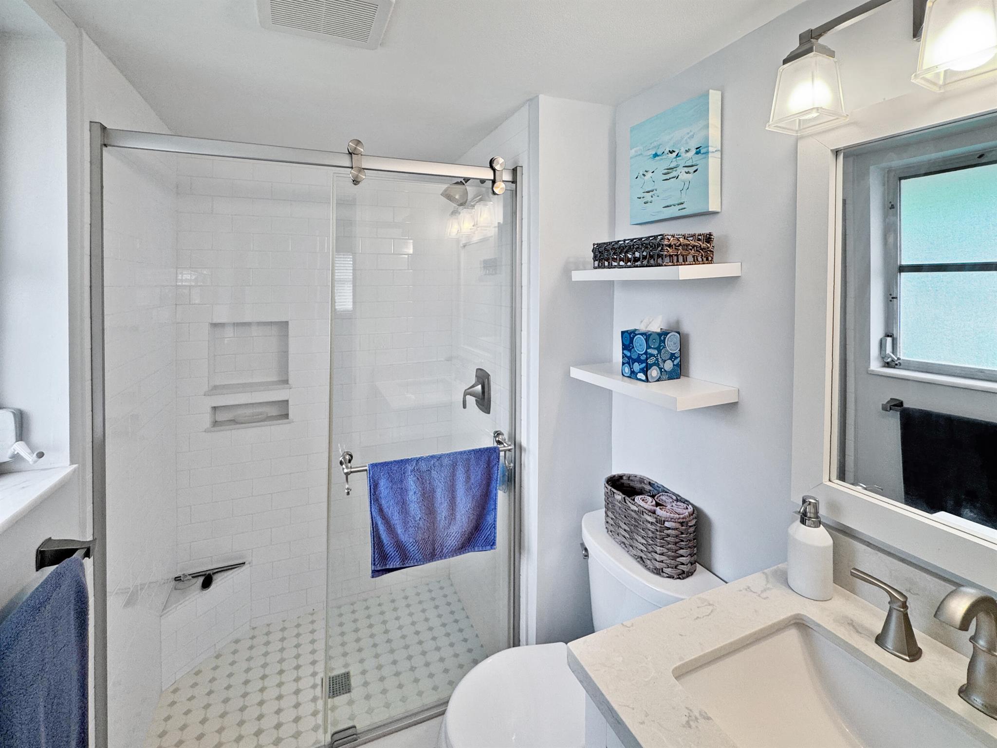 LITTLE CLUB CONDO - Residential