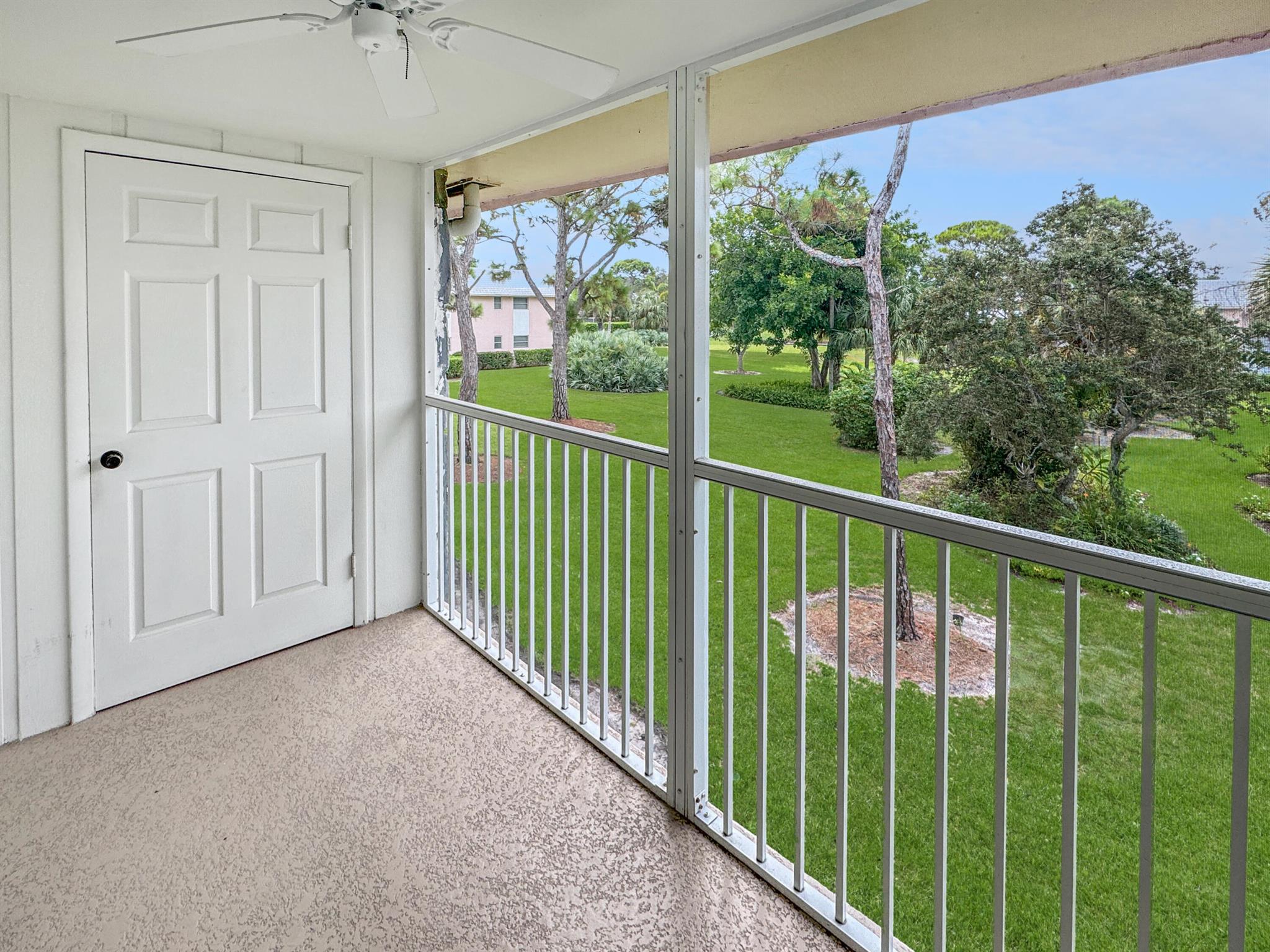 LITTLE CLUB CONDO - Residential