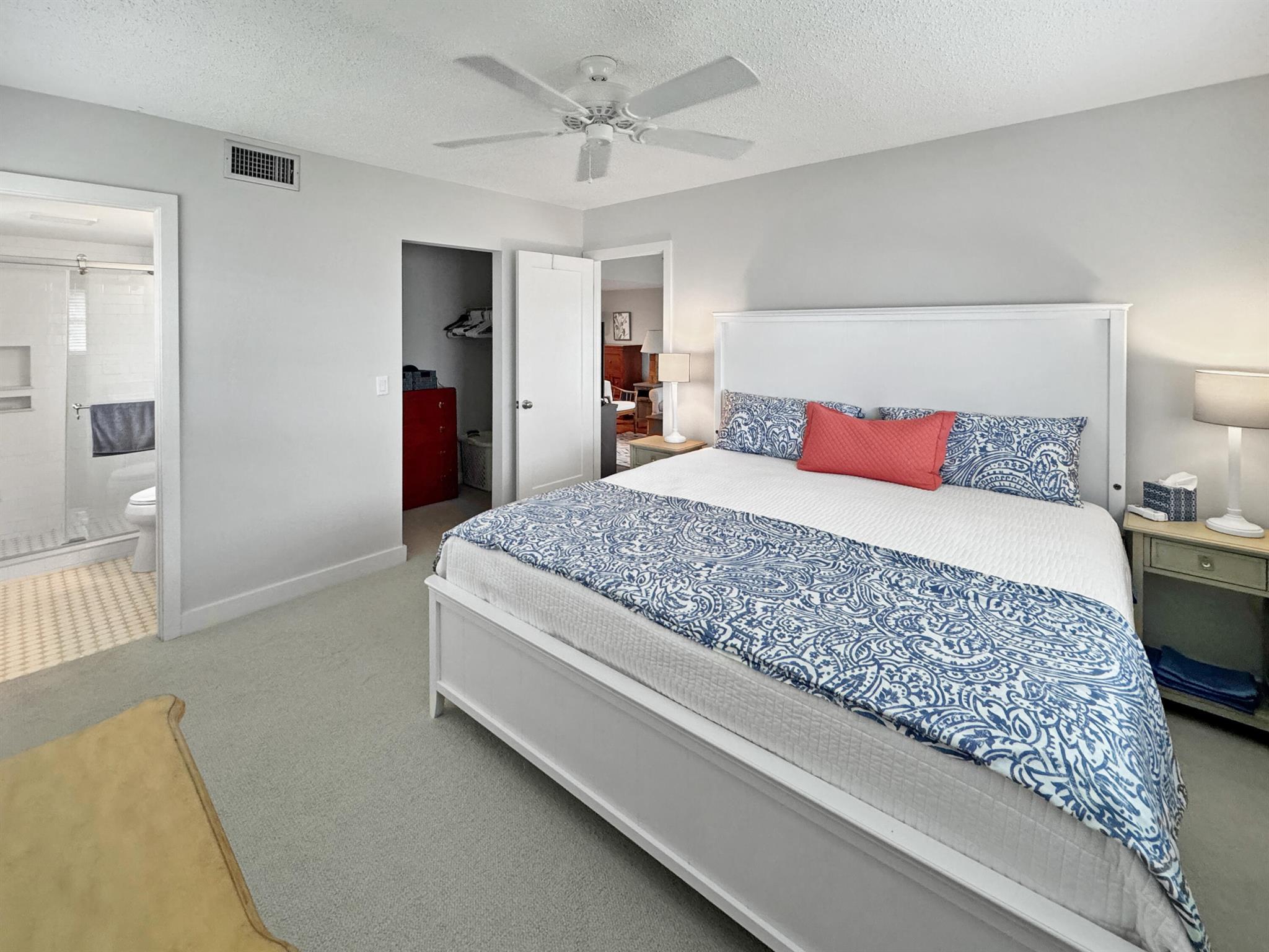 LITTLE CLUB CONDO - Residential