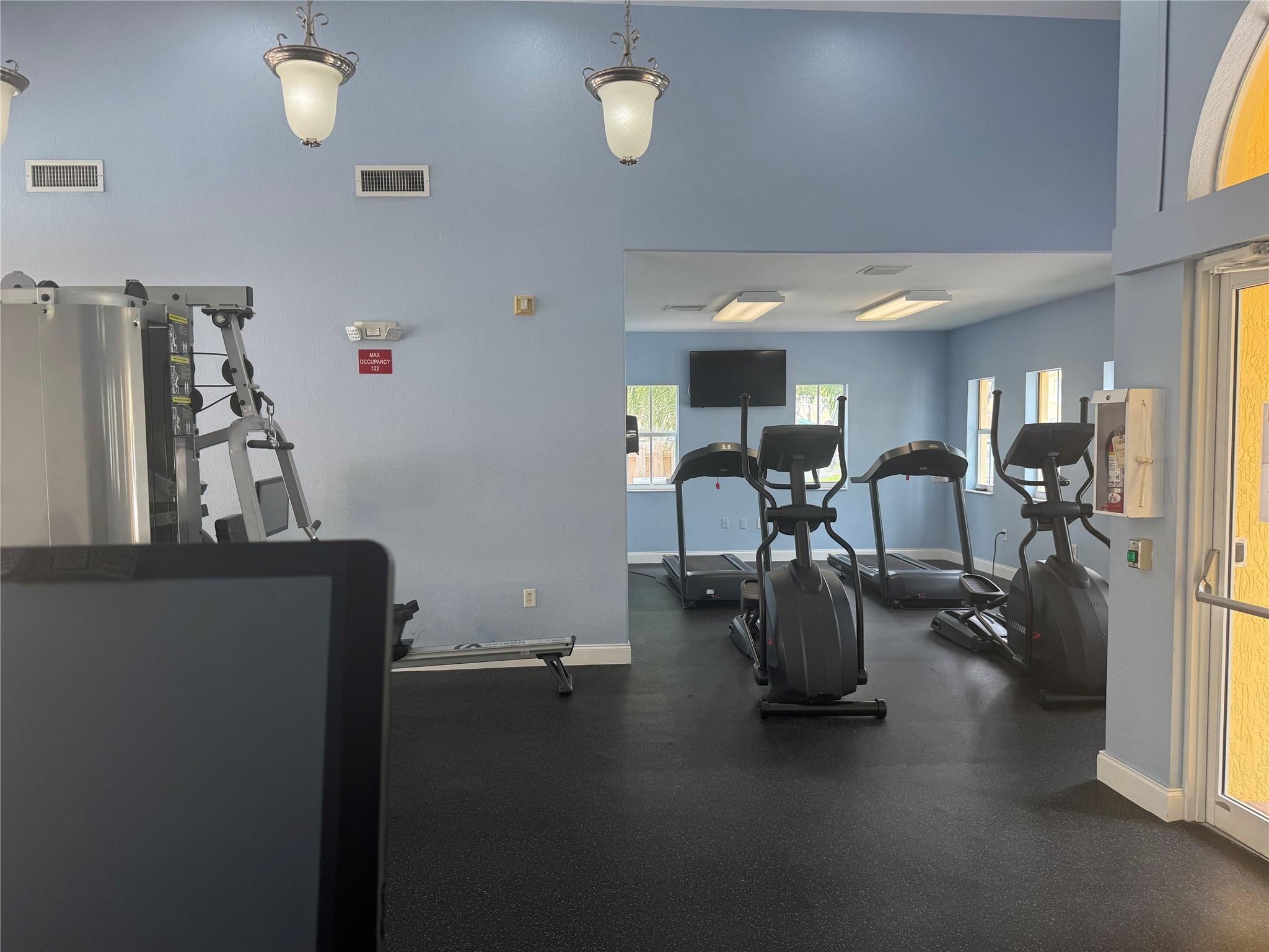 GRAND LAKES PHASE I - Residential Lease