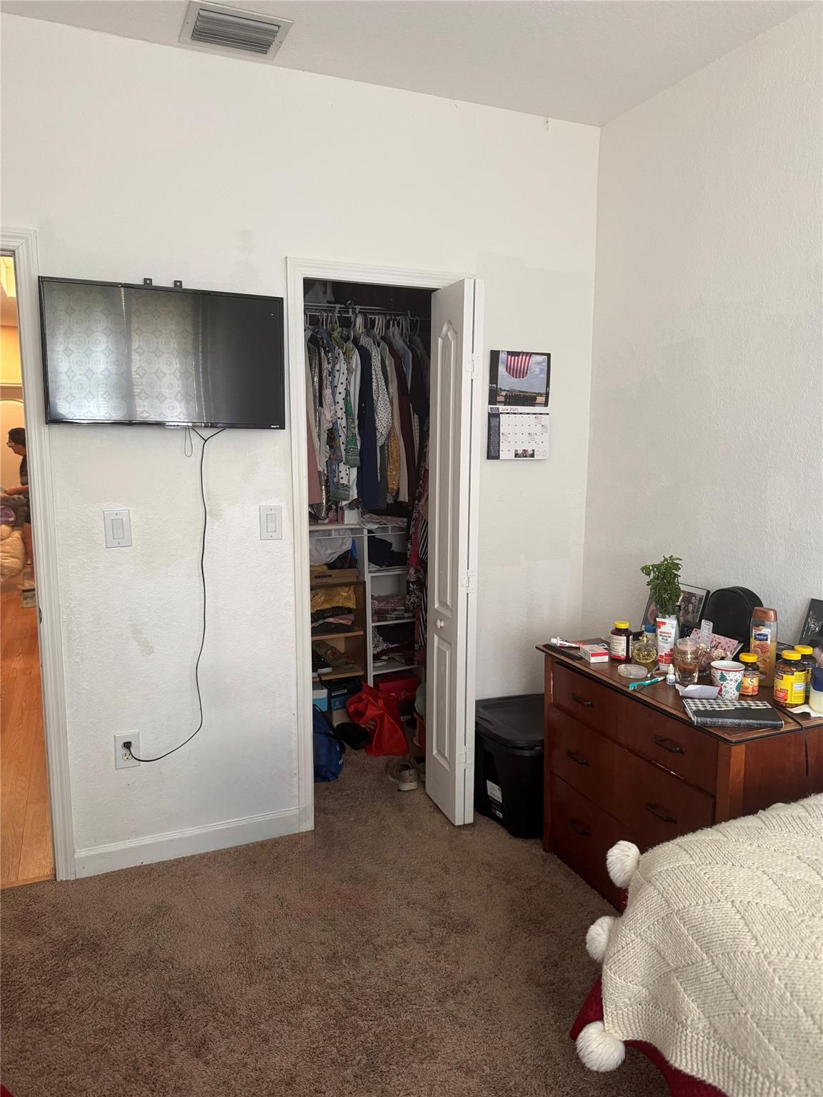 GRAND LAKES PHASE I - Residential Lease