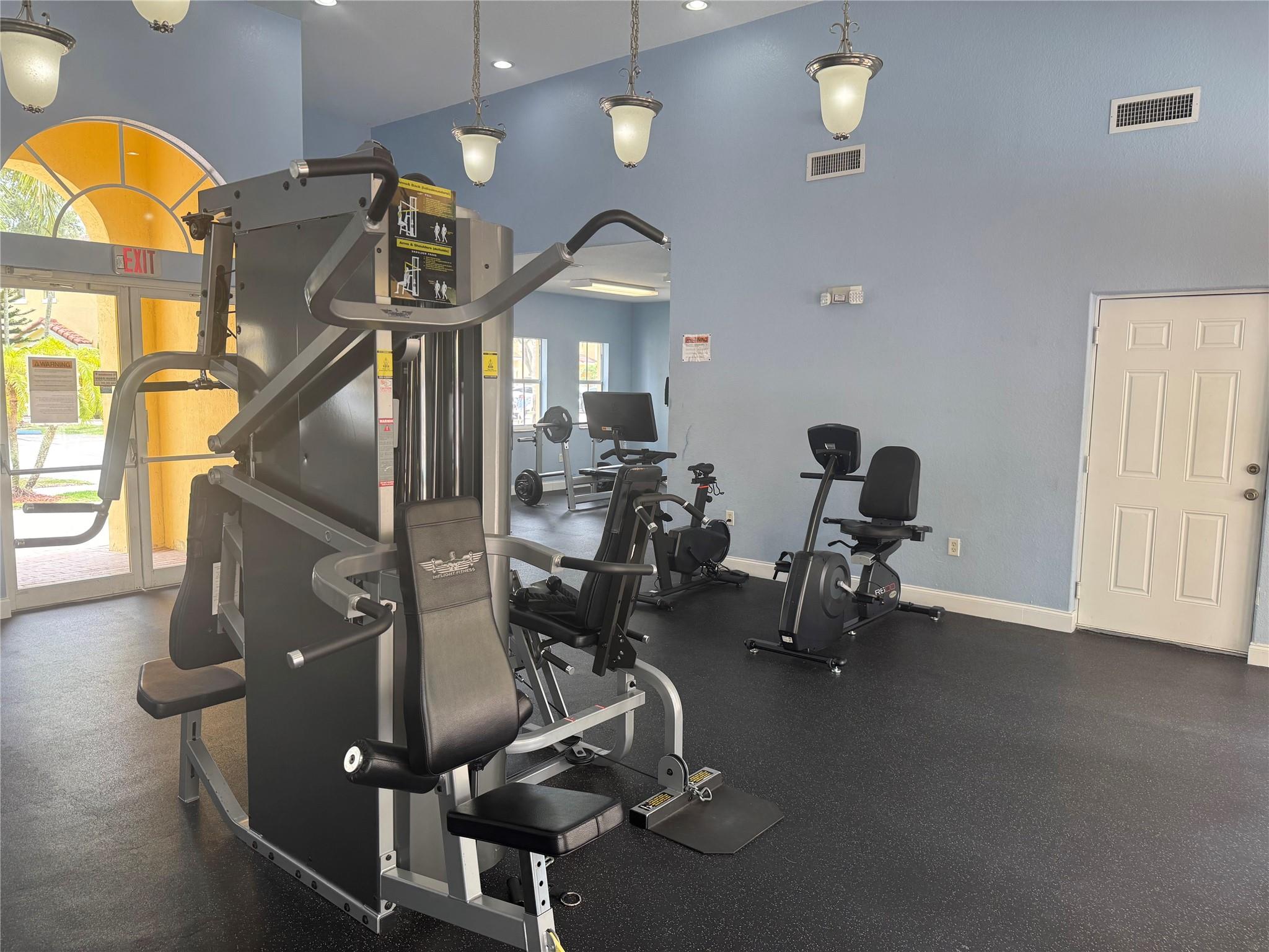 GRAND LAKES PHASE I - Residential Lease
