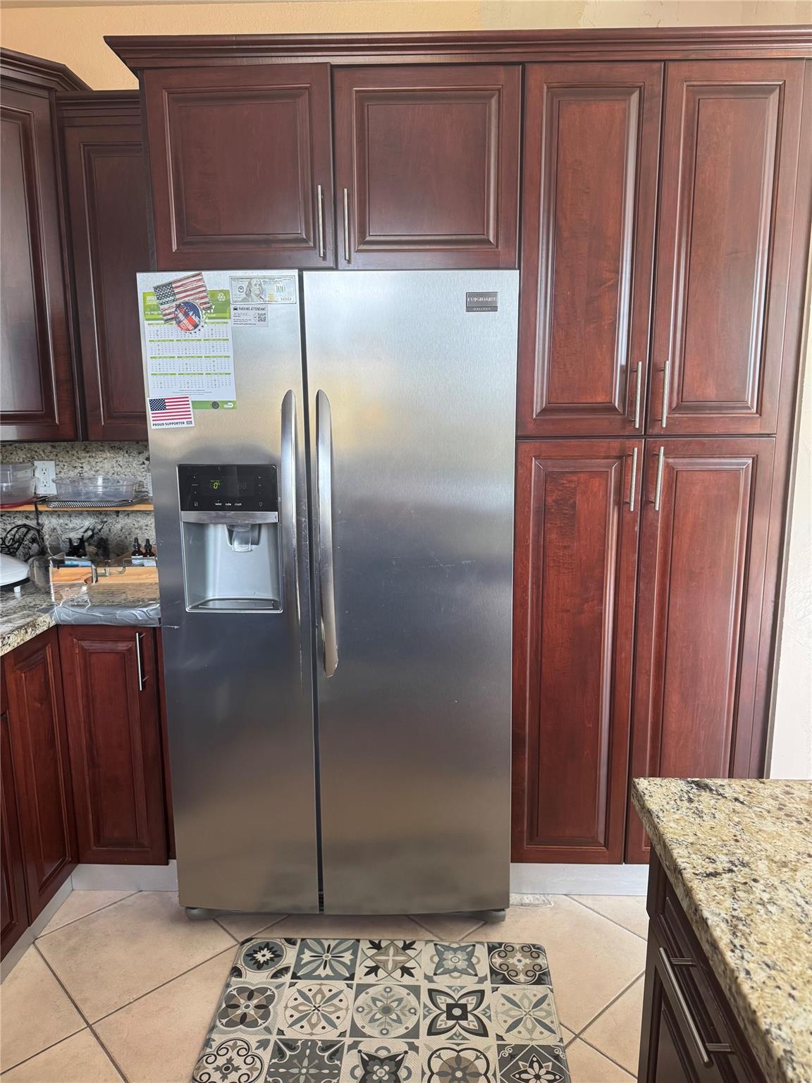 GRAND LAKES PHASE I - Residential Lease
